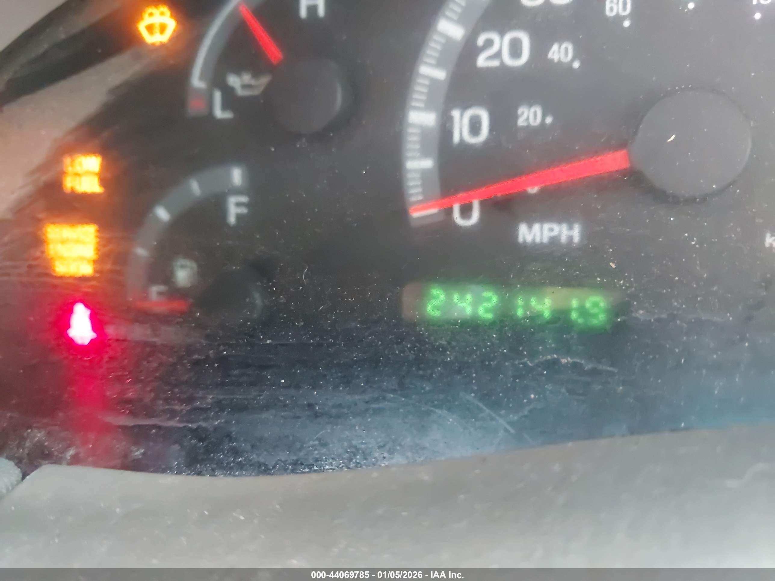 FORD EXPEDITION image 7