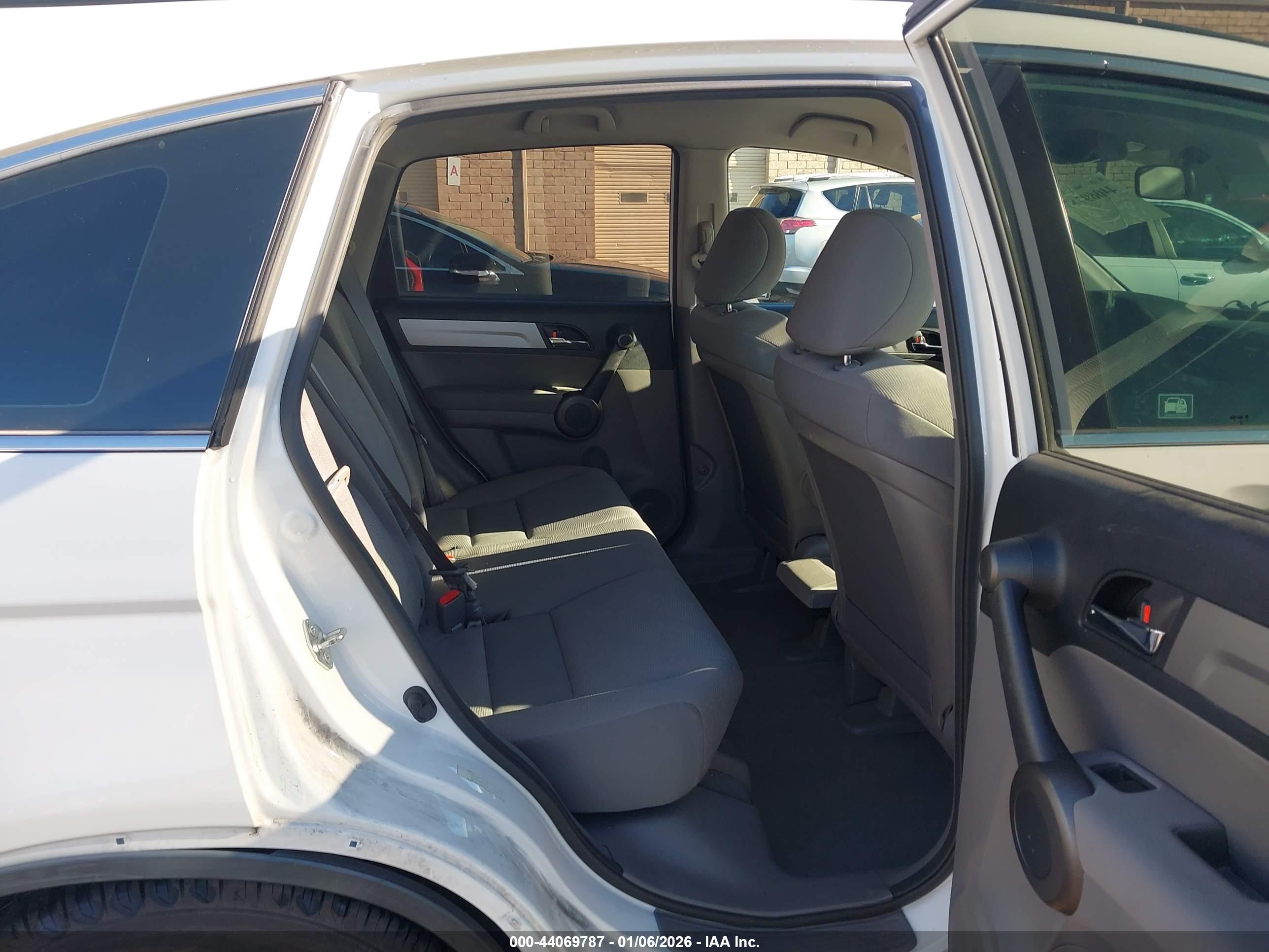 HONDA CR-V image 8