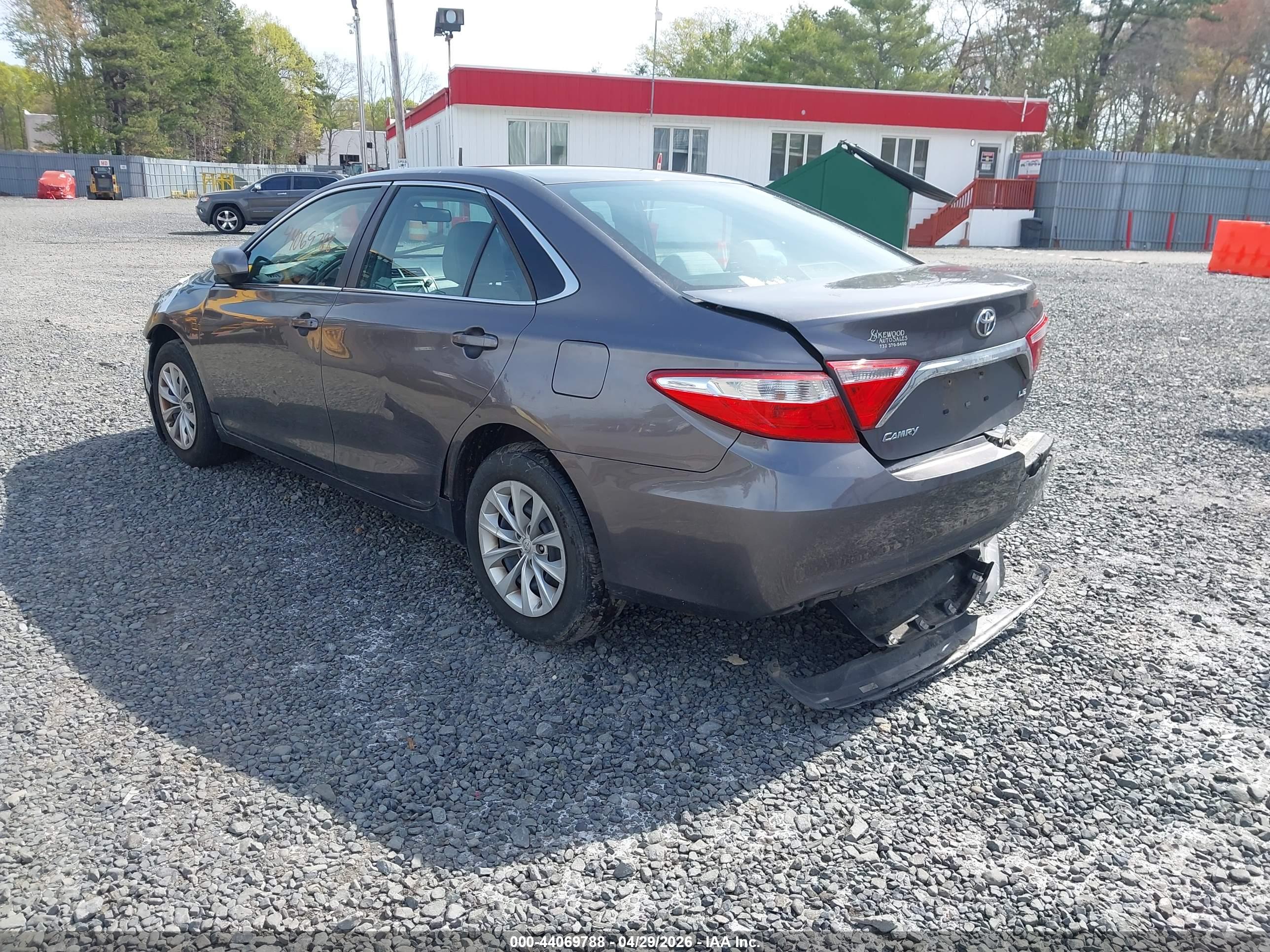 TOYOTA CAMRY image 3