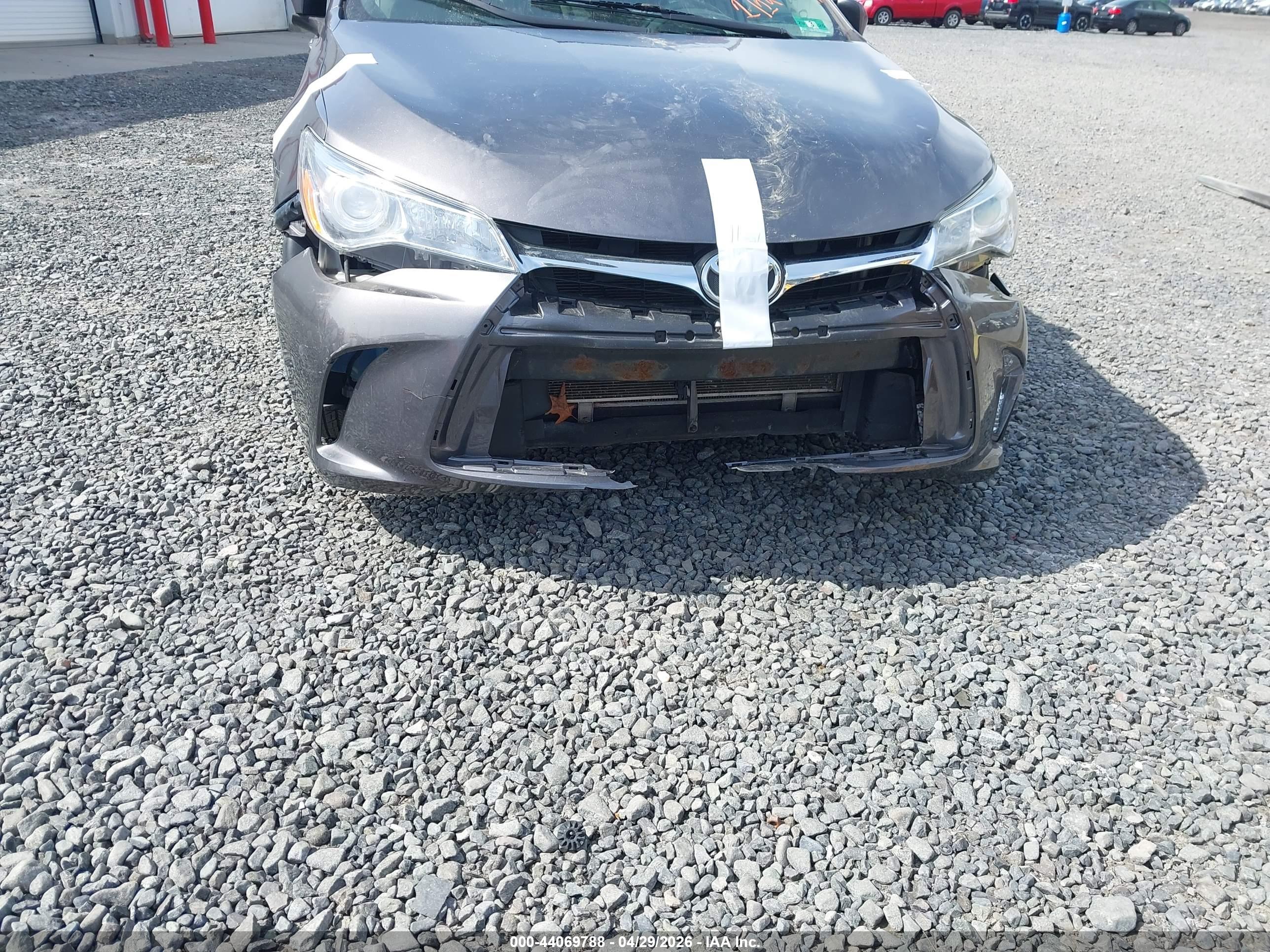 TOYOTA CAMRY image 6