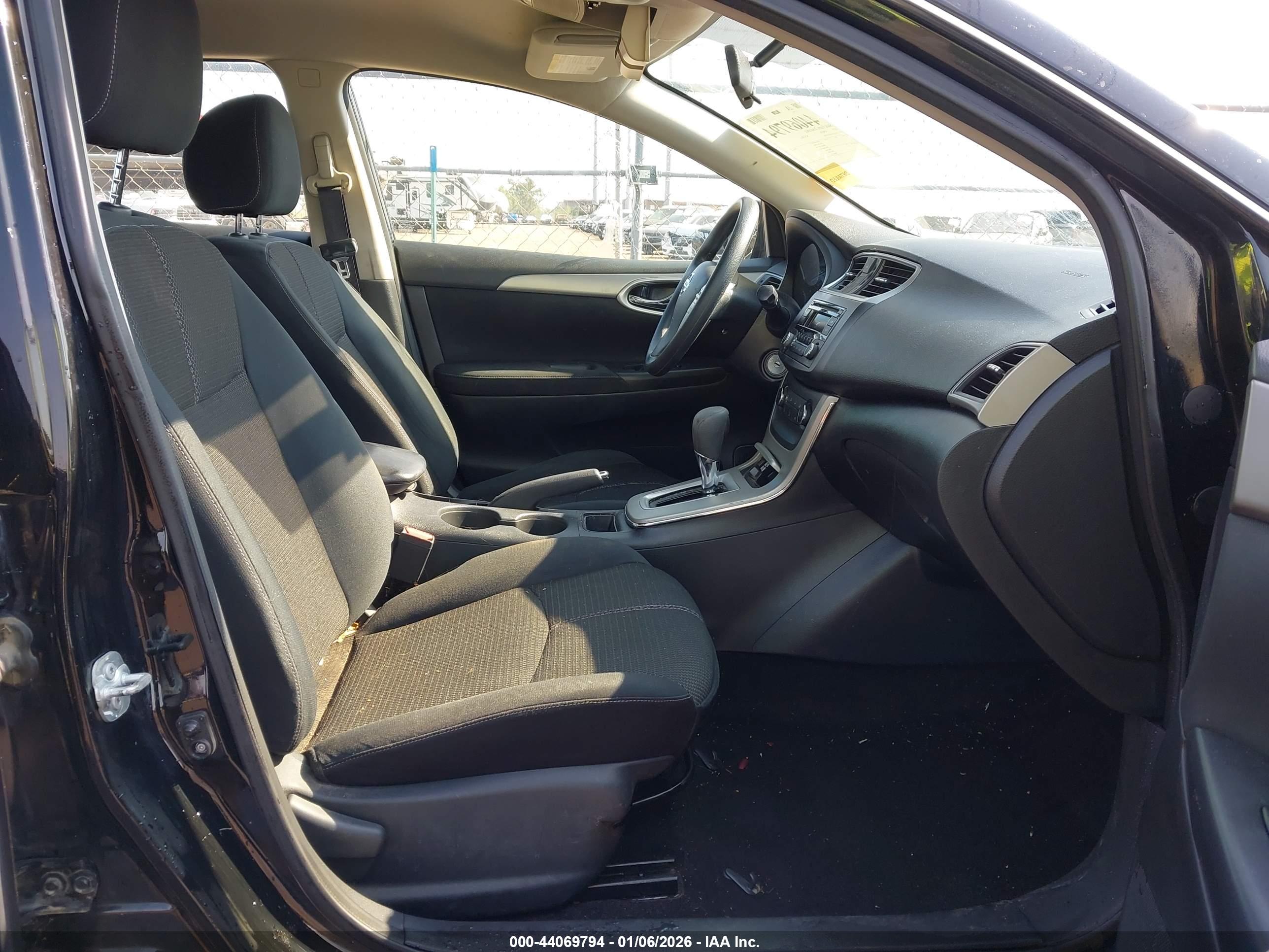 NISSAN SENTRA image 5