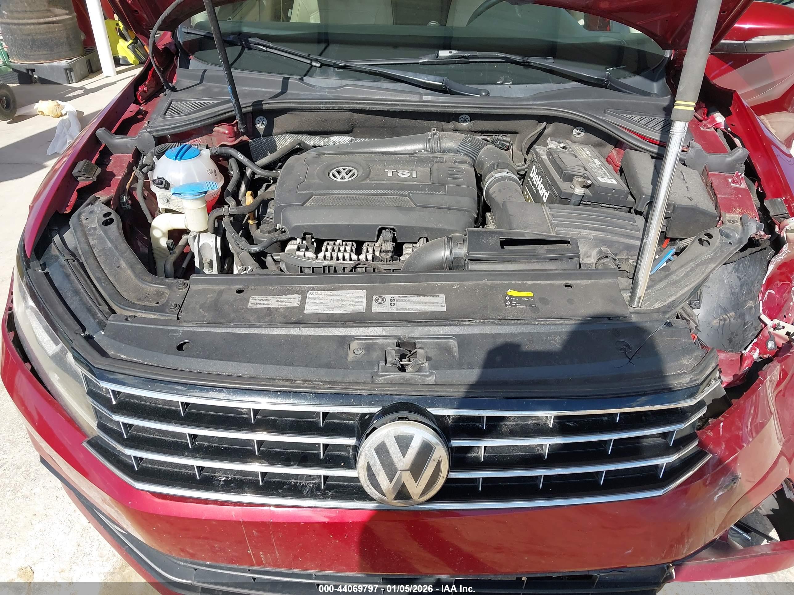 VOLKSWAGEN PASSAT image 10