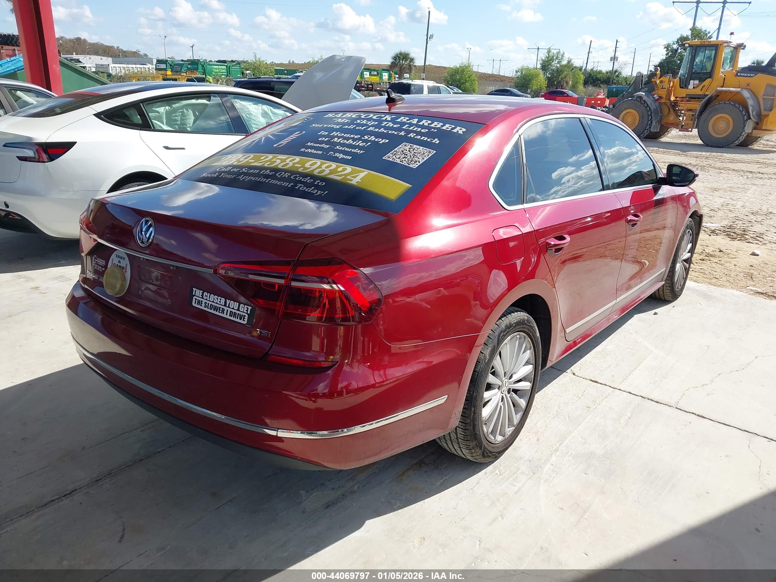 VOLKSWAGEN PASSAT image 4