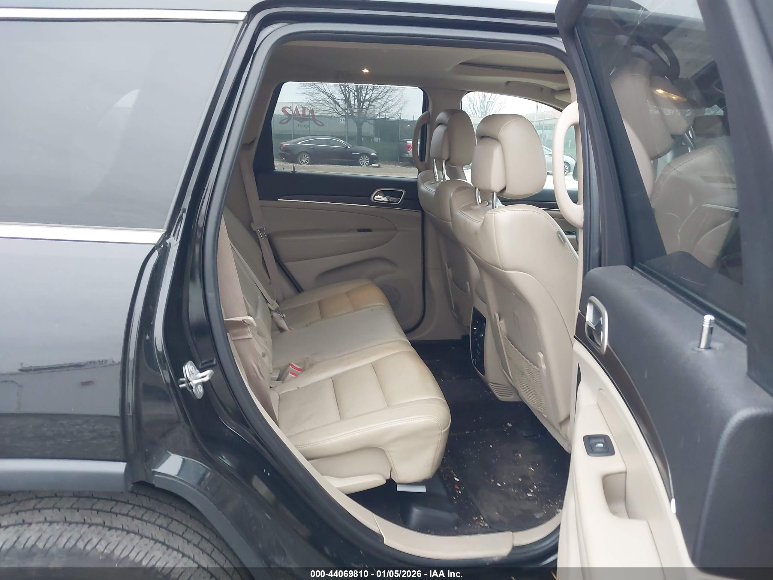 JEEP GRAND image 8