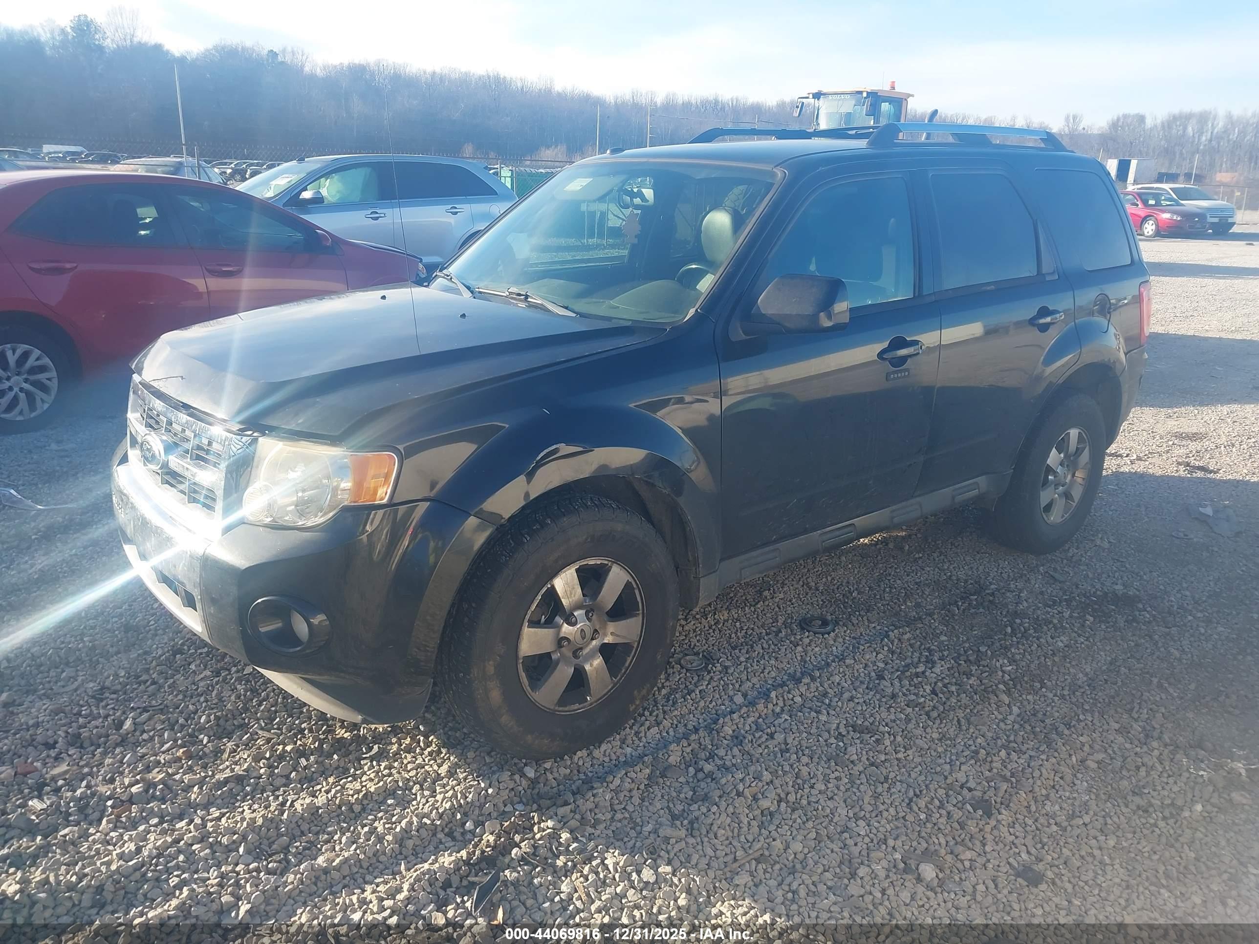 FORD ESCAPE image 2