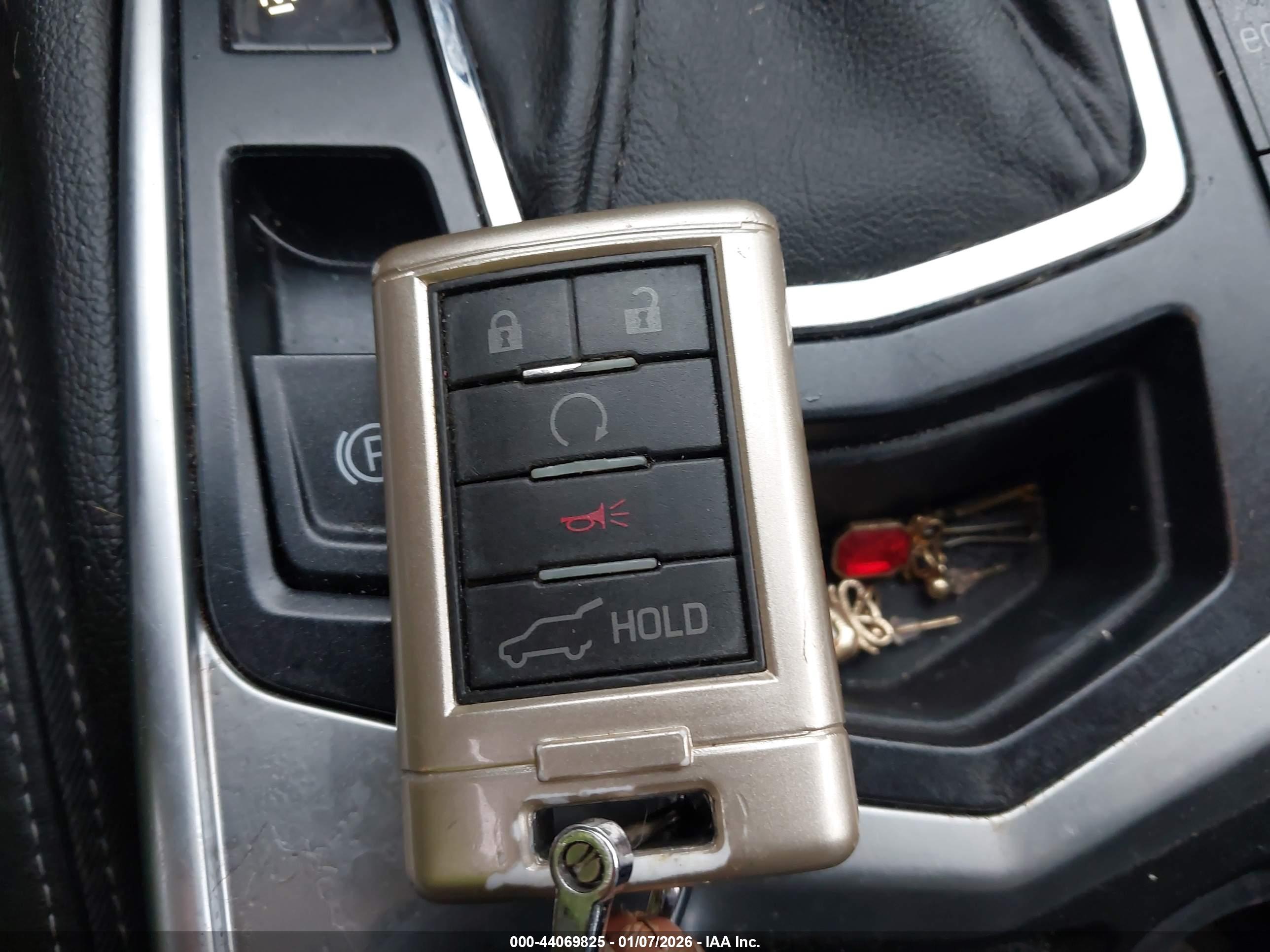 CADILLAC SRX image 11
