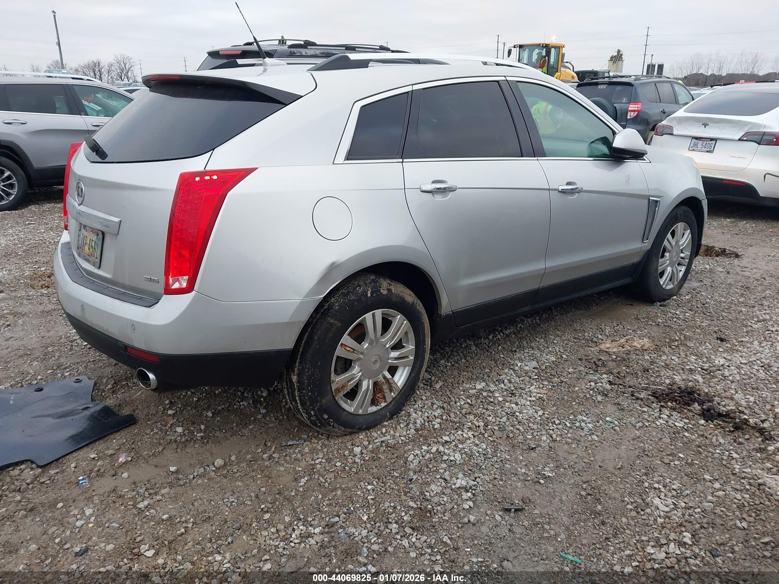 CADILLAC SRX image 4