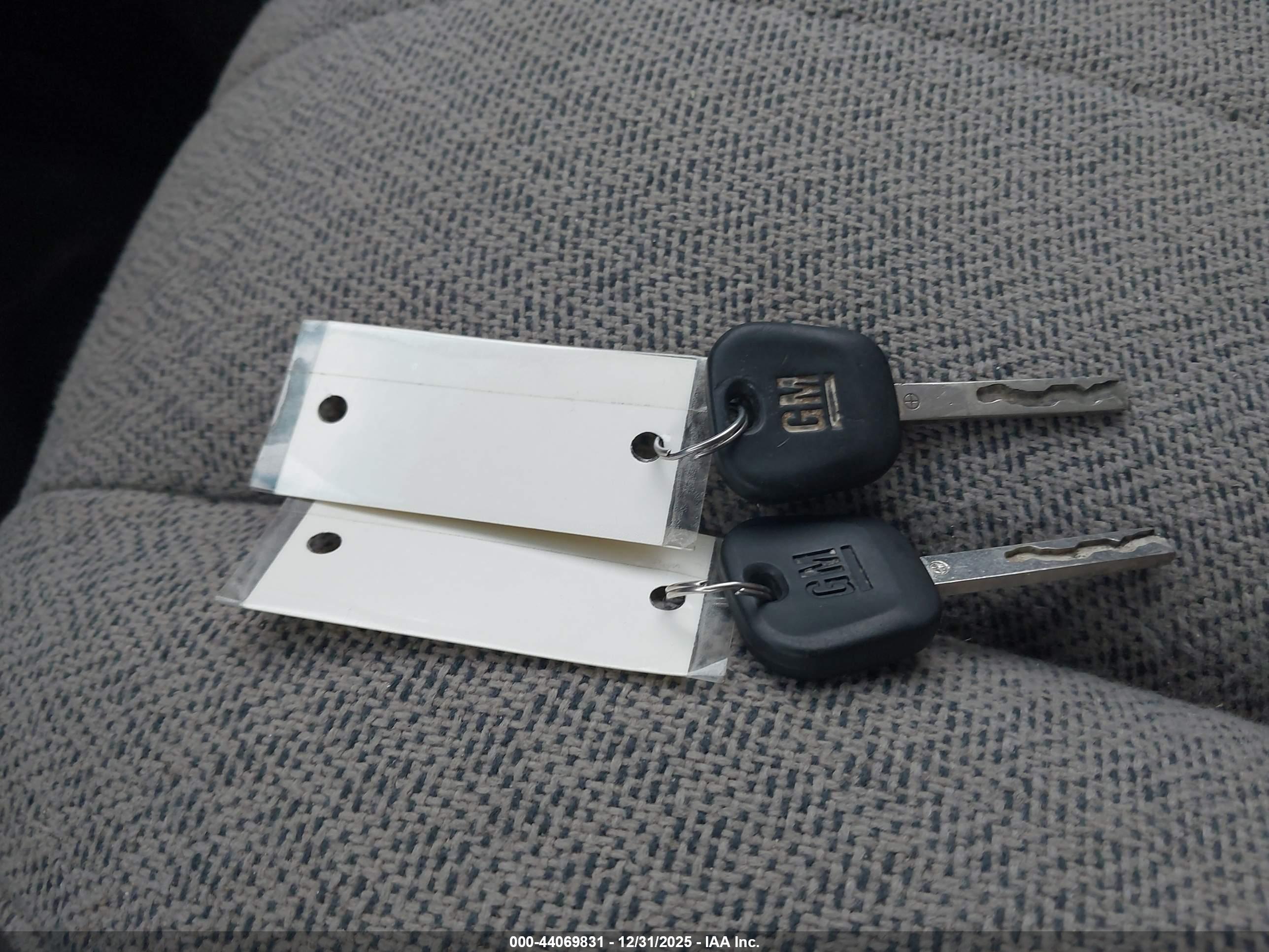 CHEVROLET EXPRESS image 11