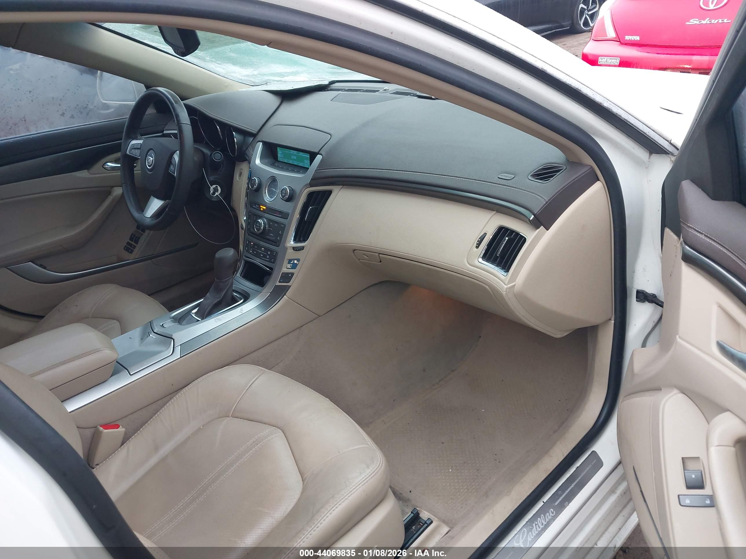 CADILLAC CTS image 5