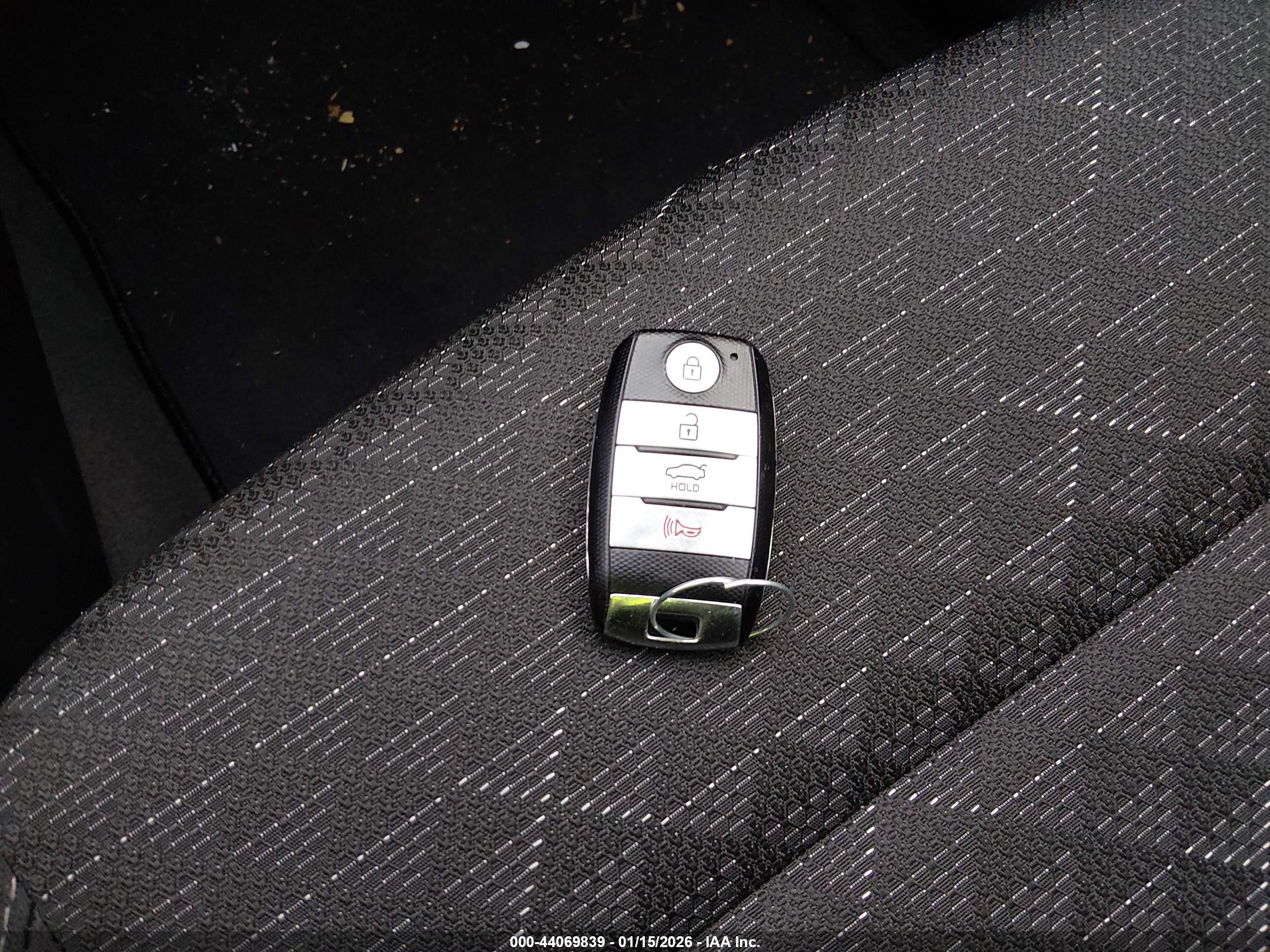 KIA RIO image 11