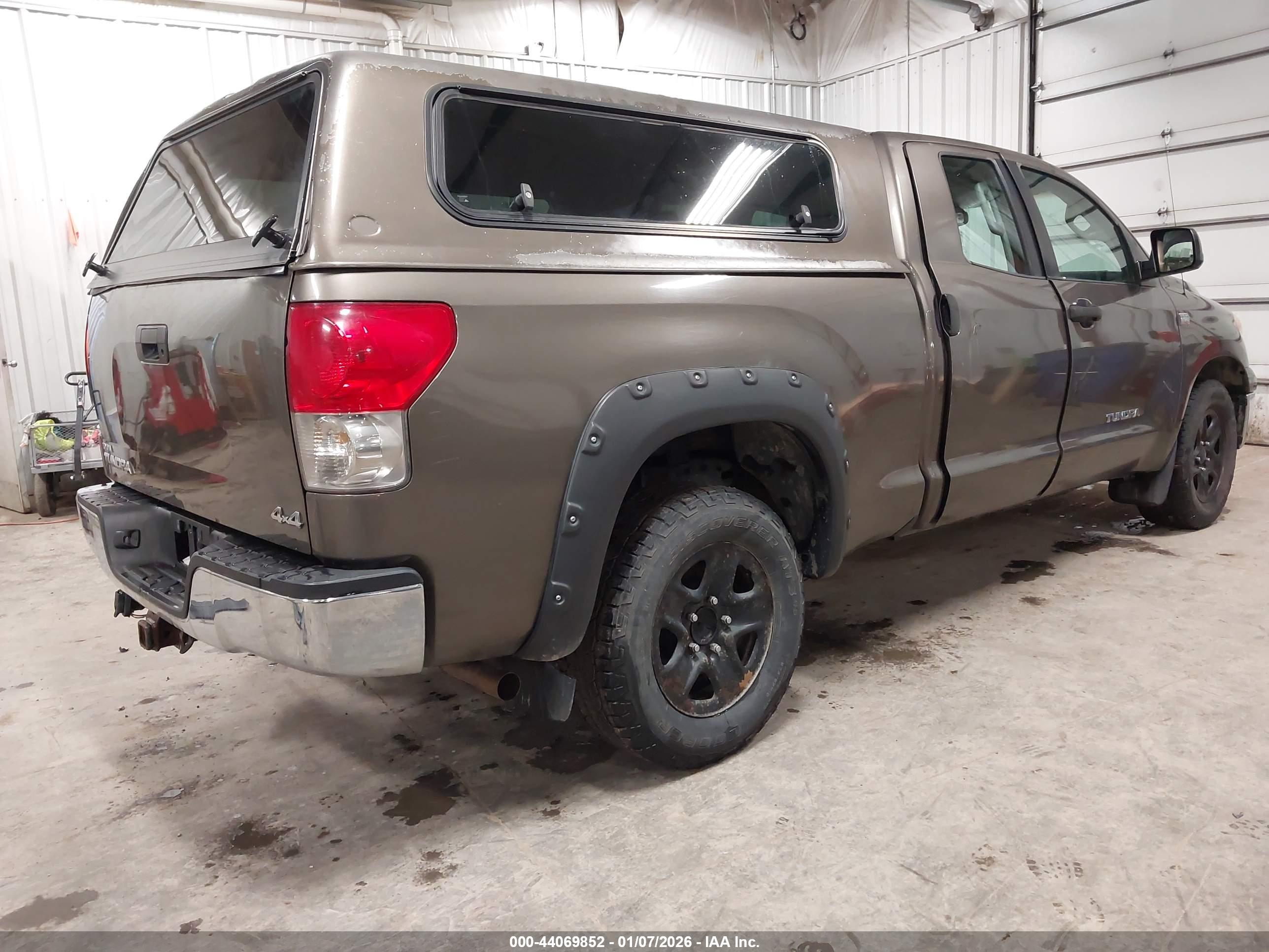 TOYOTA TUNDRA image 4