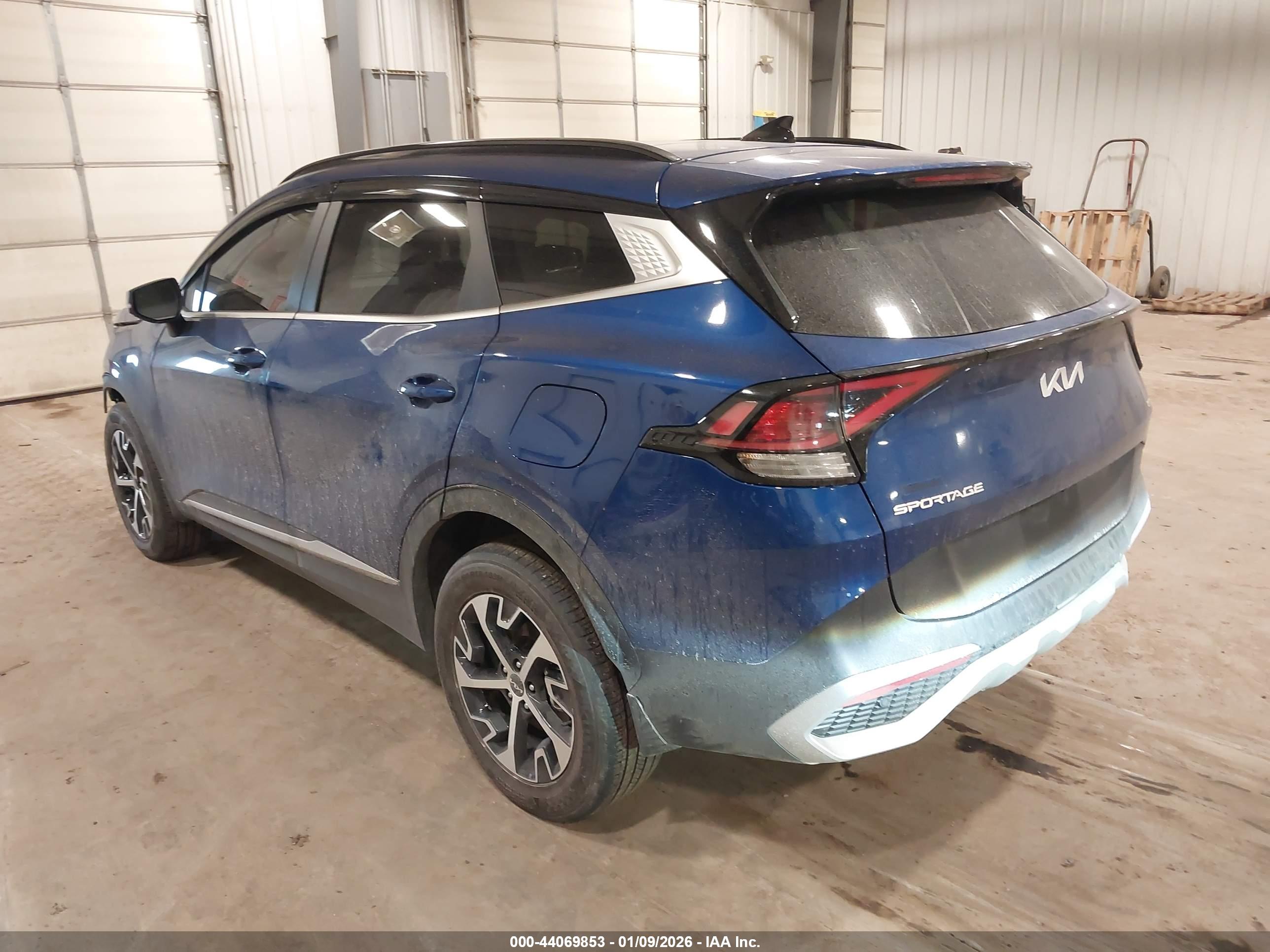 KIA SPORTAGE image 3