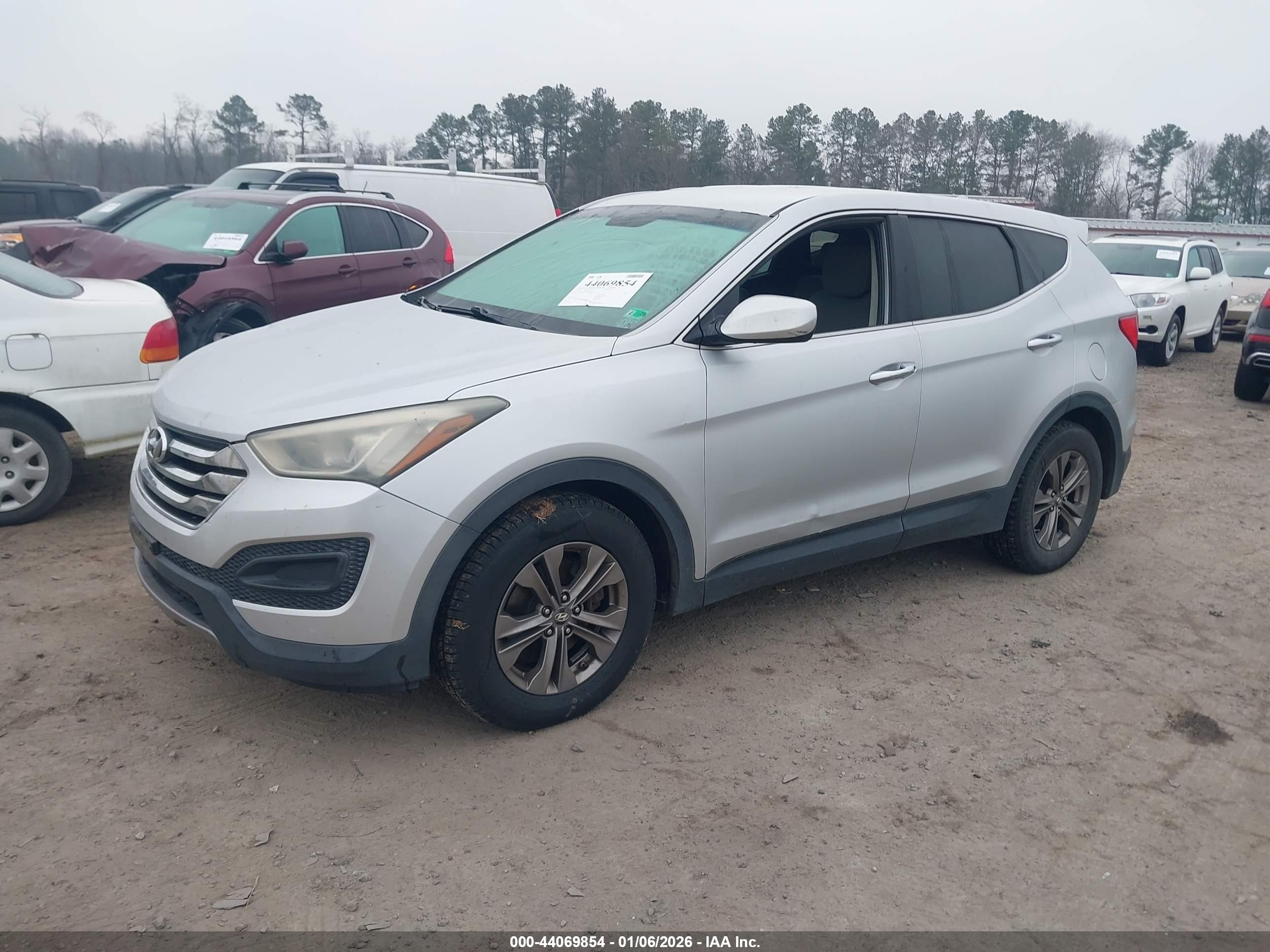 HYUNDAI SANTA image 2