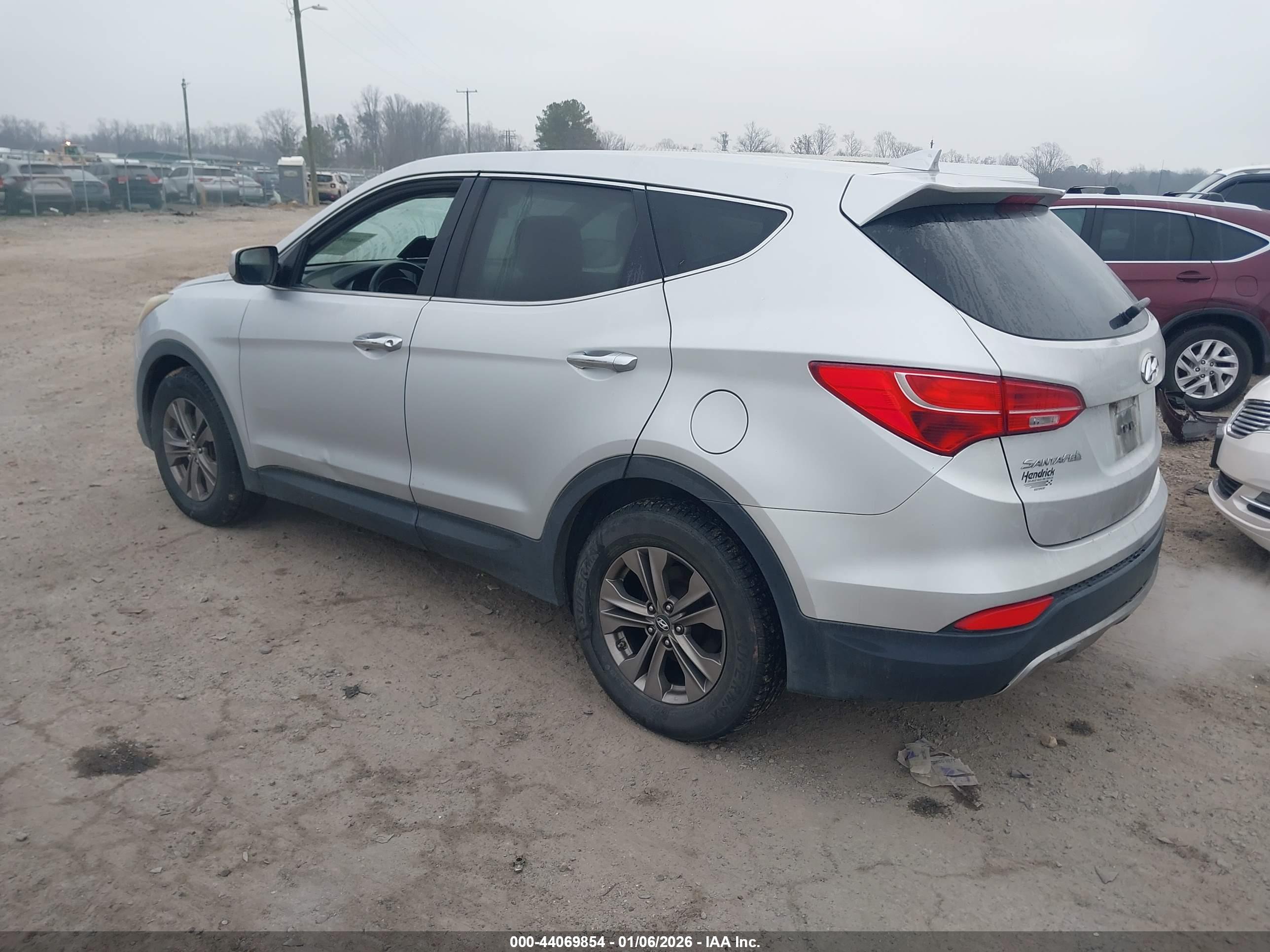 HYUNDAI SANTA image 3