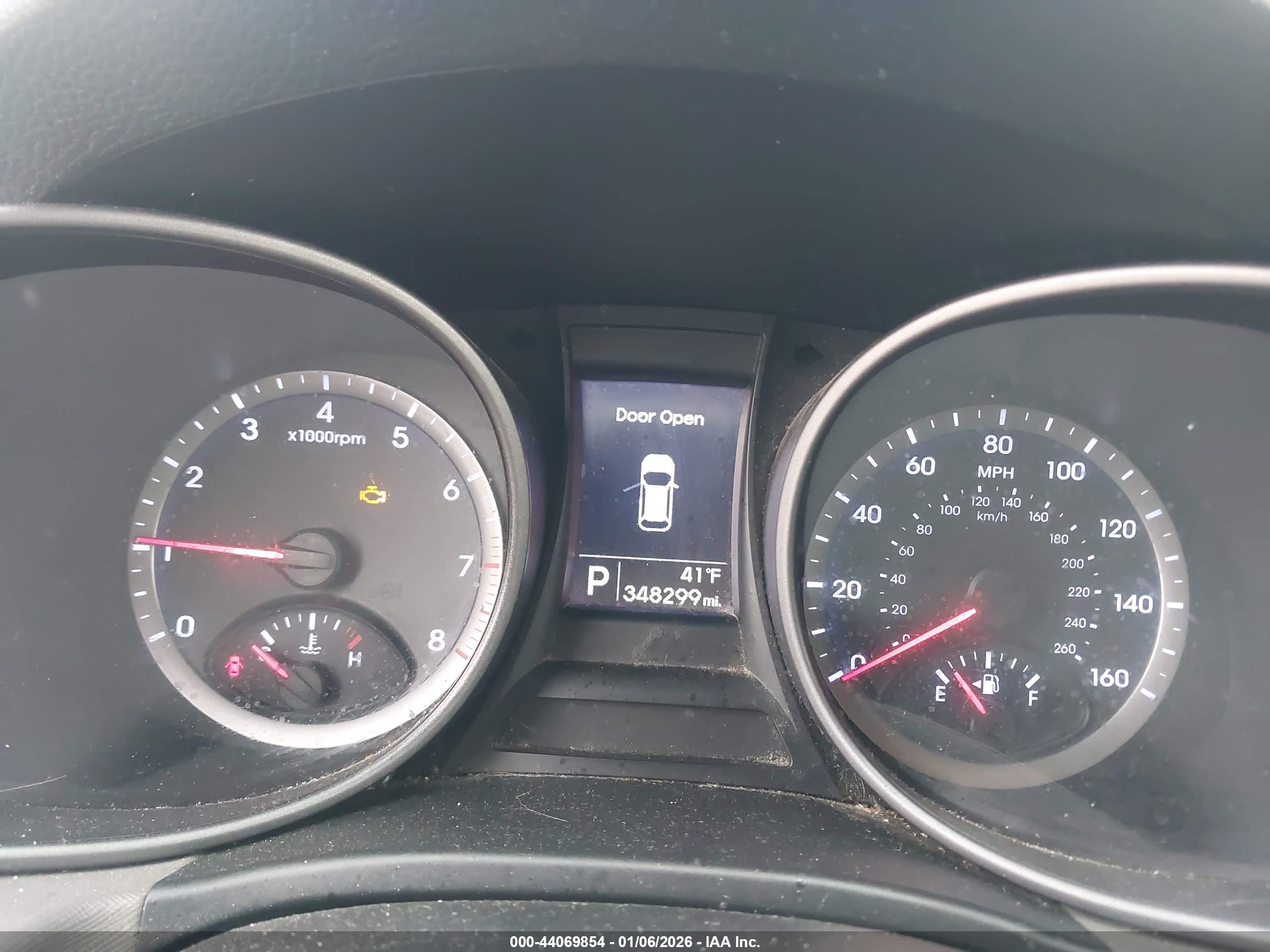 HYUNDAI SANTA image 7