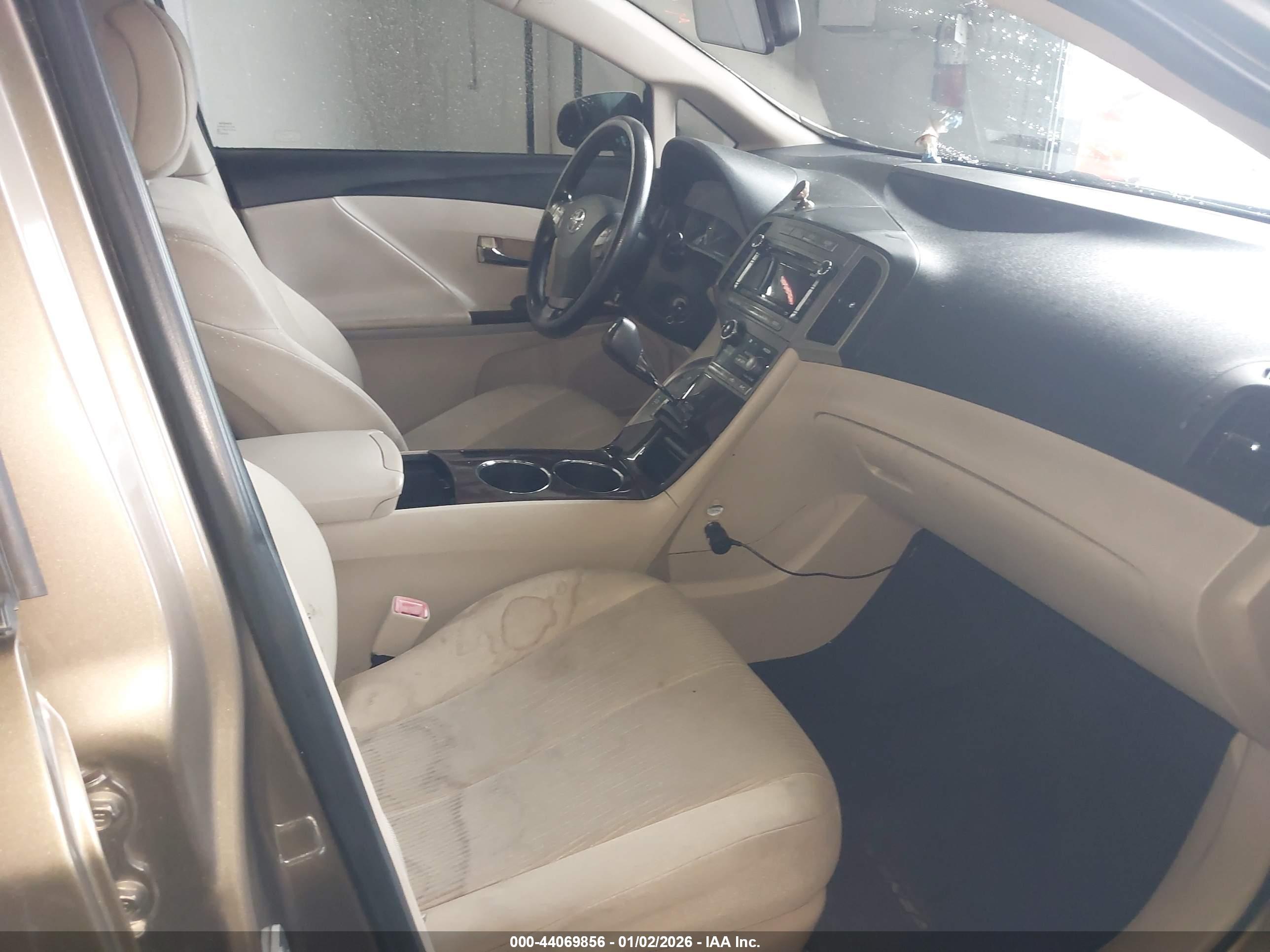 TOYOTA VENZA image 5