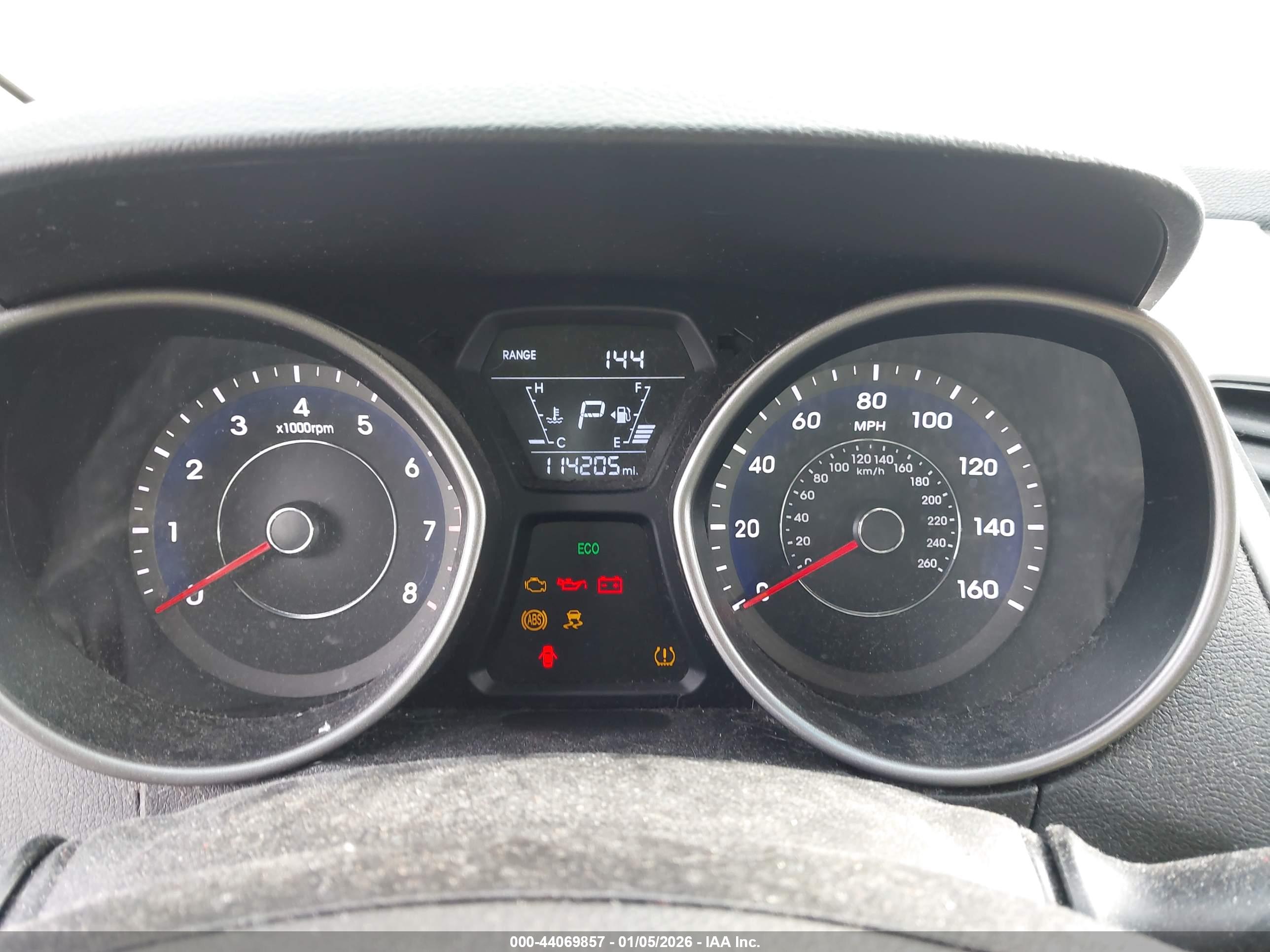 HYUNDAI ELANTRA image 7
