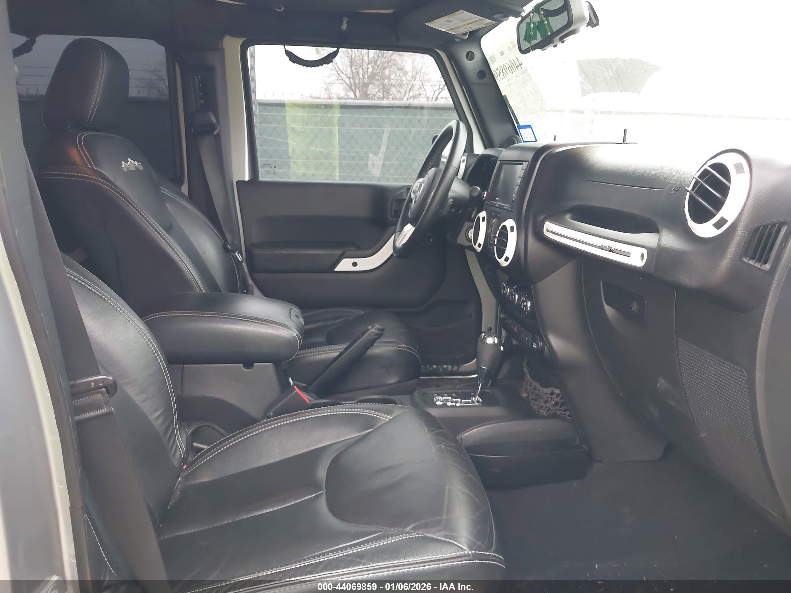 JEEP WRANGLER image 5