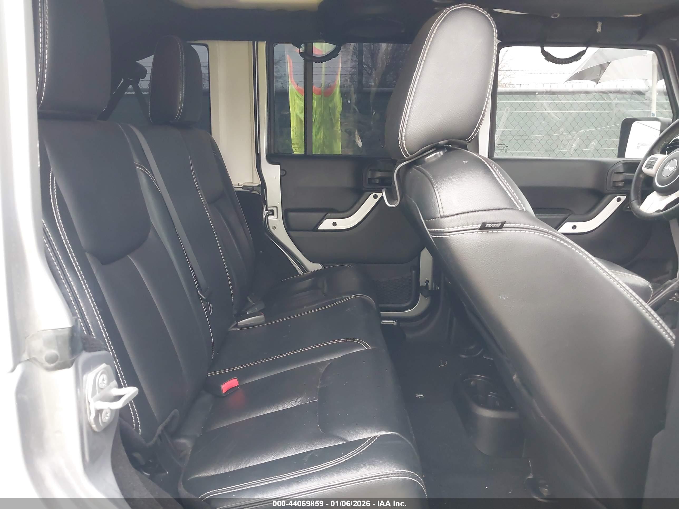 JEEP WRANGLER image 8