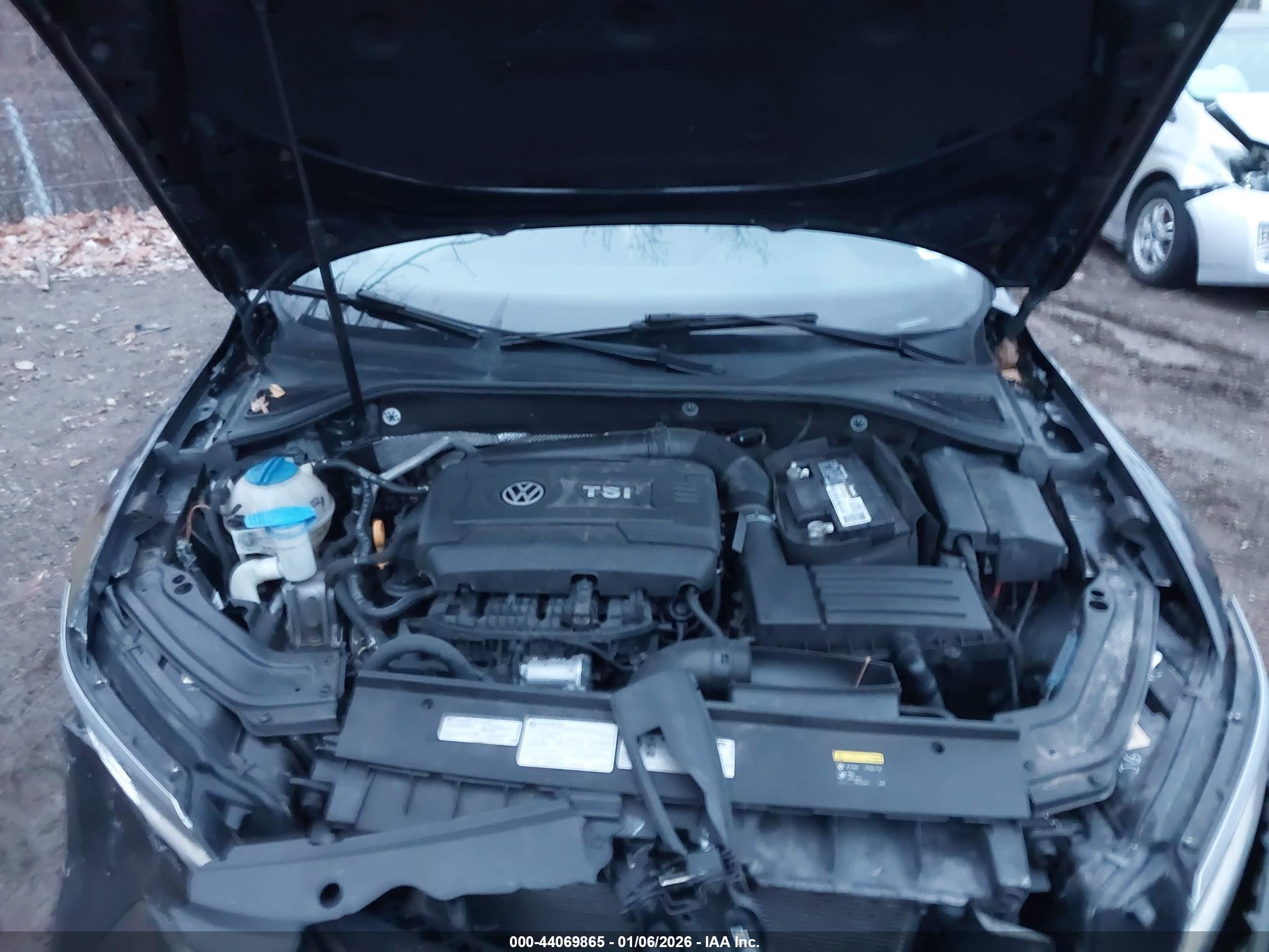 VOLKSWAGEN PASSAT image 10