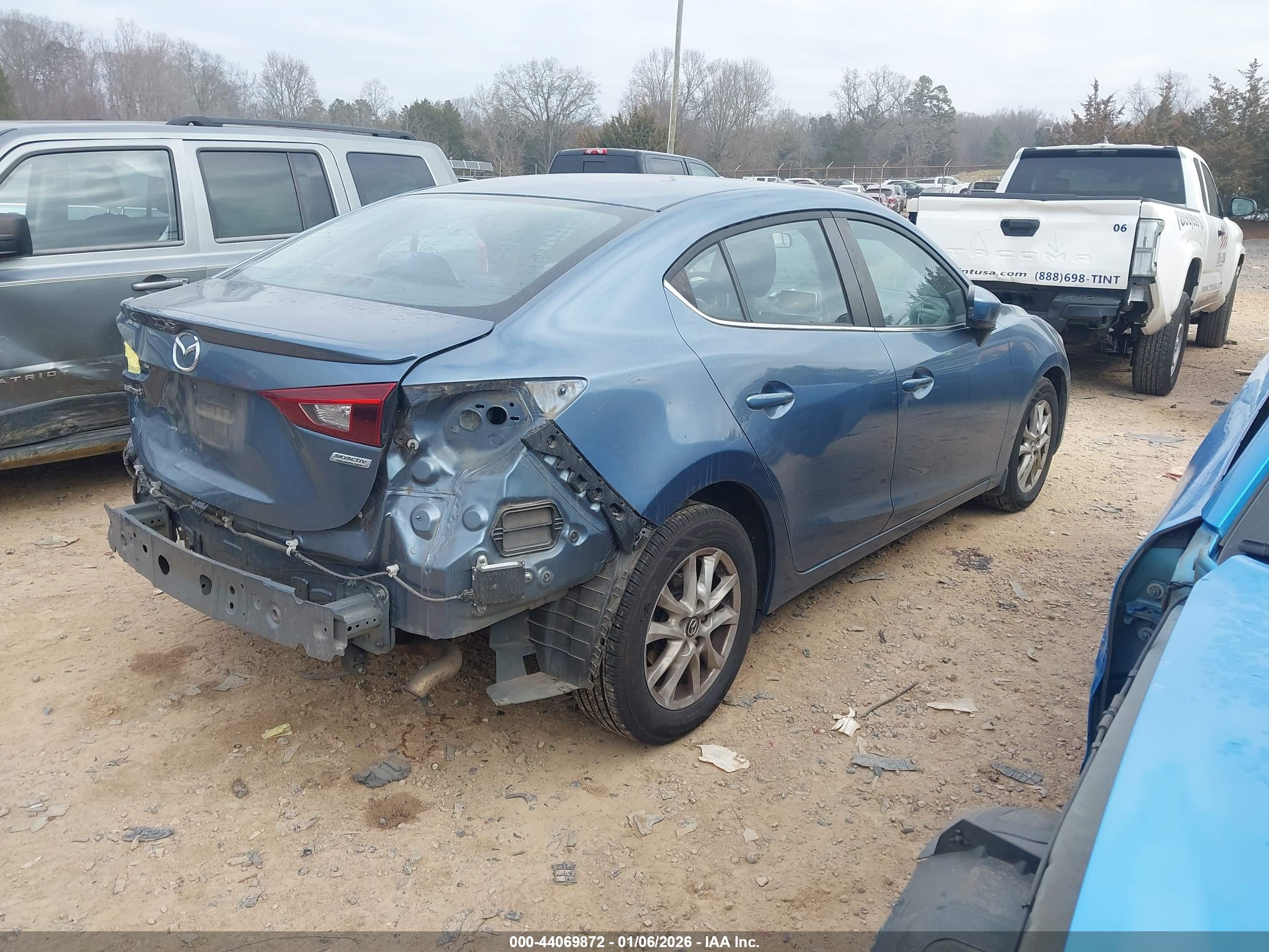MAZDA MAZDA3 image 4