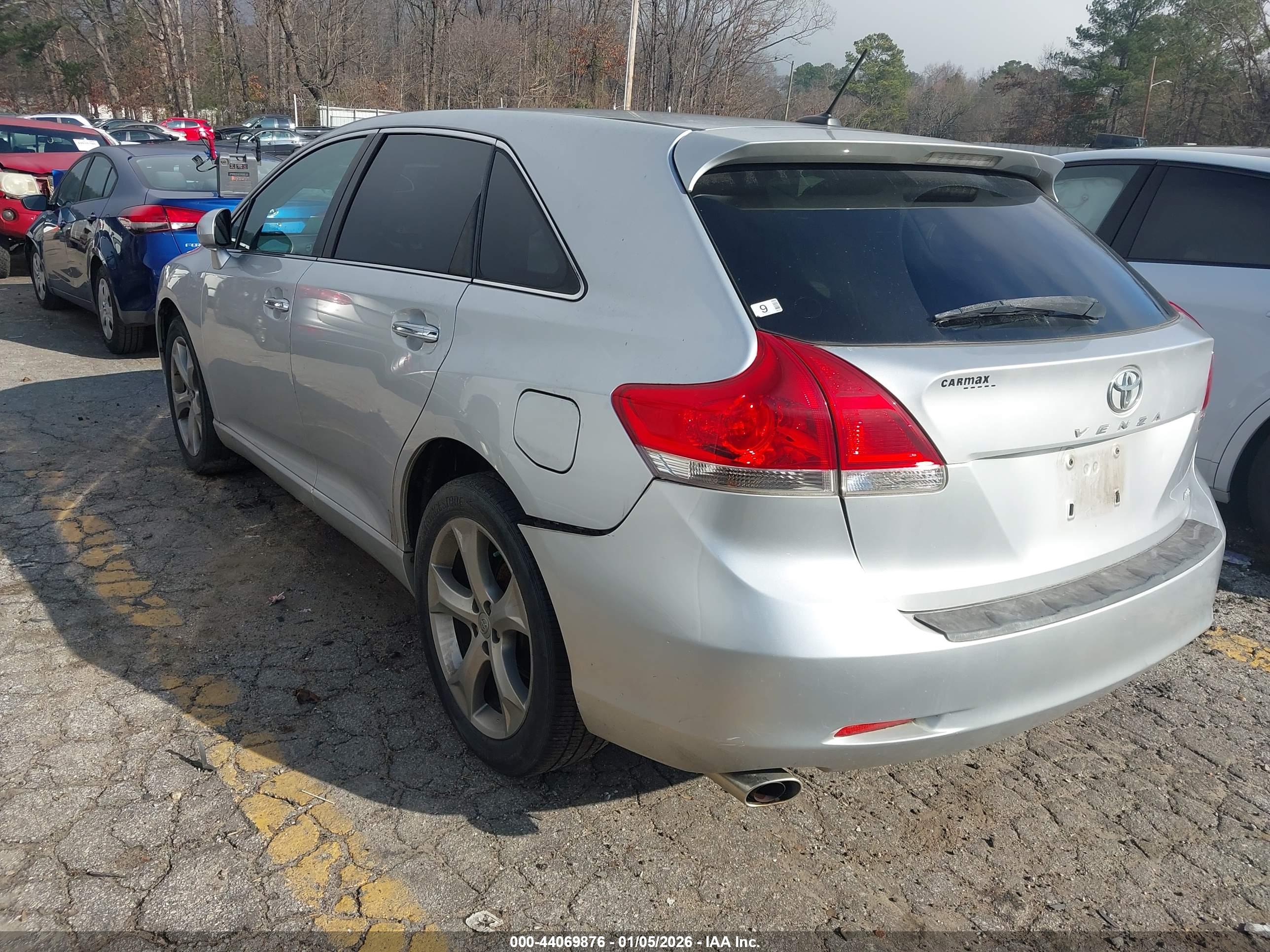 TOYOTA VENZA image 3