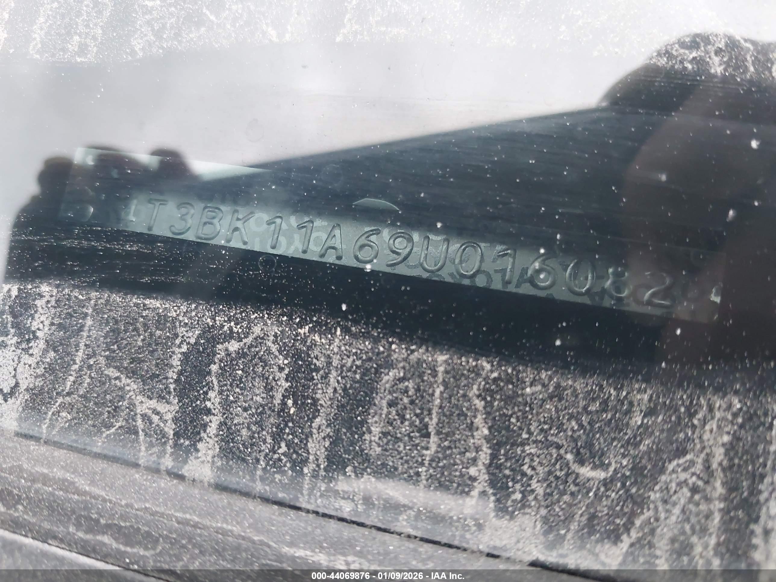 TOYOTA VENZA image 9