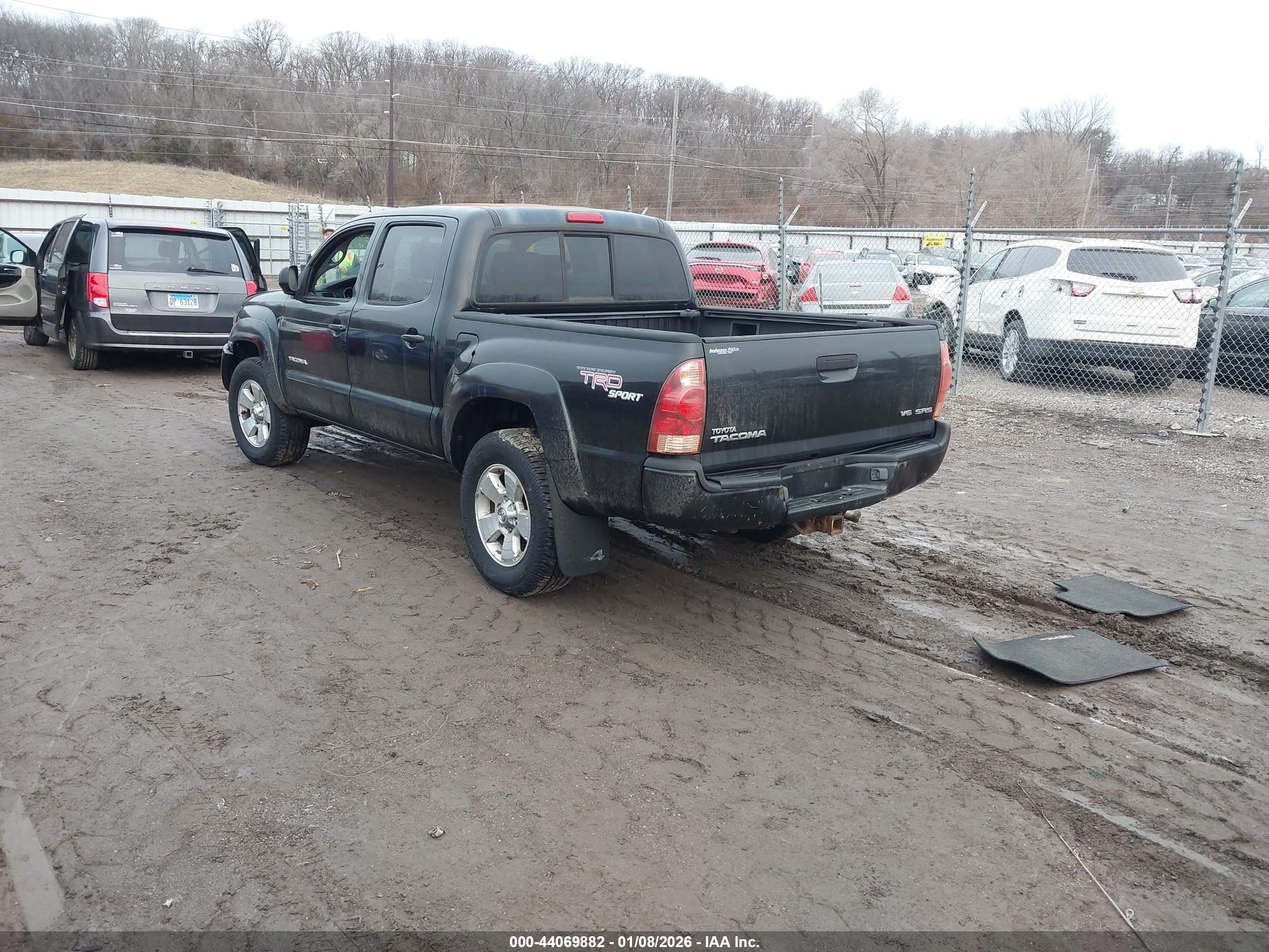 TOYOTA TACOMA image 3