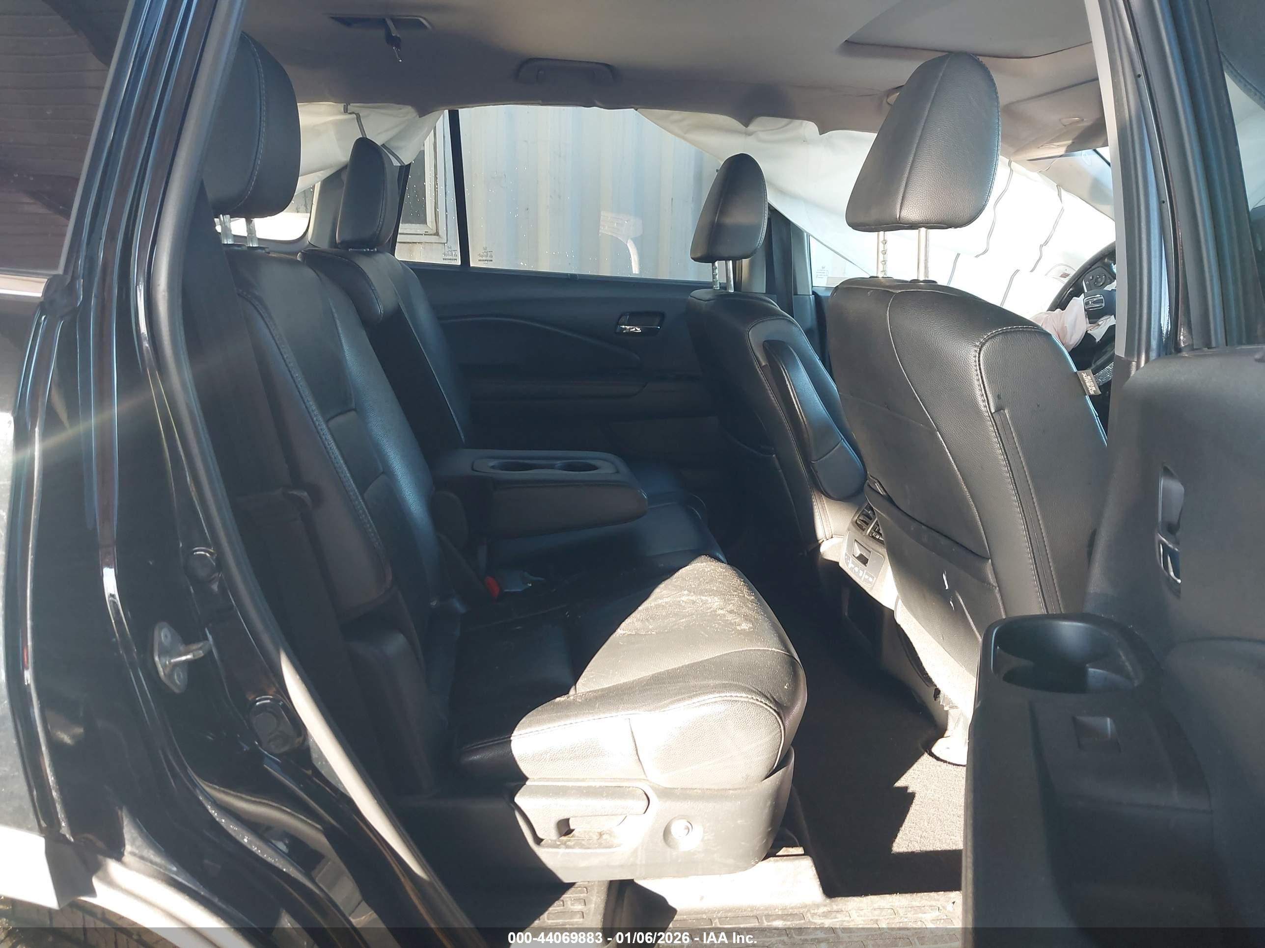 HONDA PILOT image 8