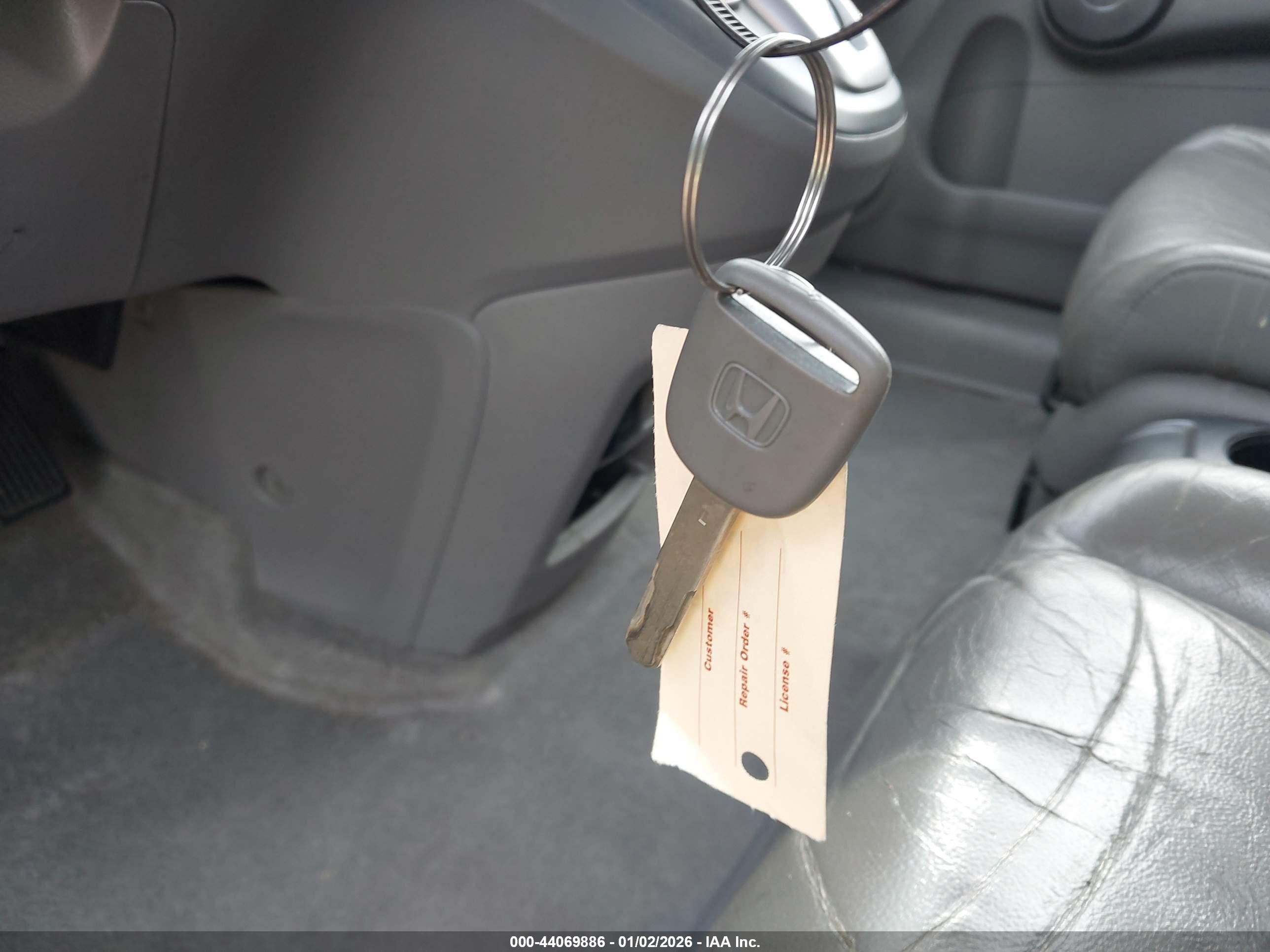 HONDA CR-V image 11