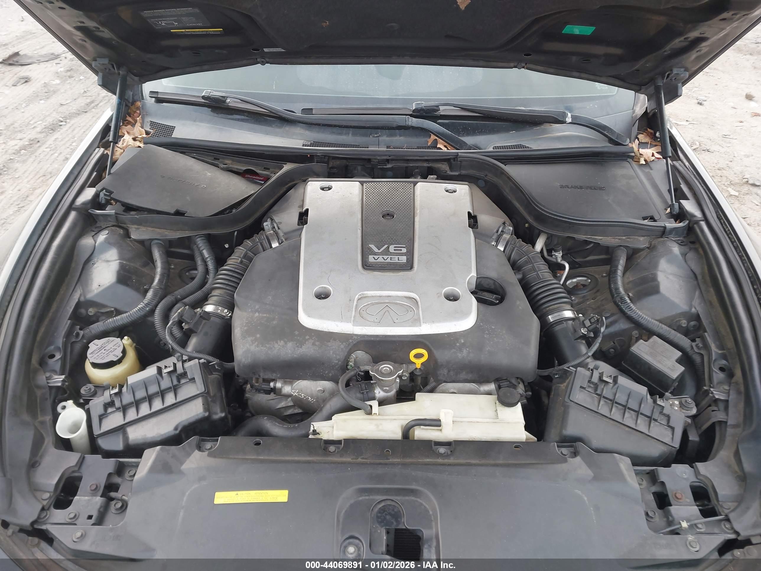 INFINITI G37 image 10