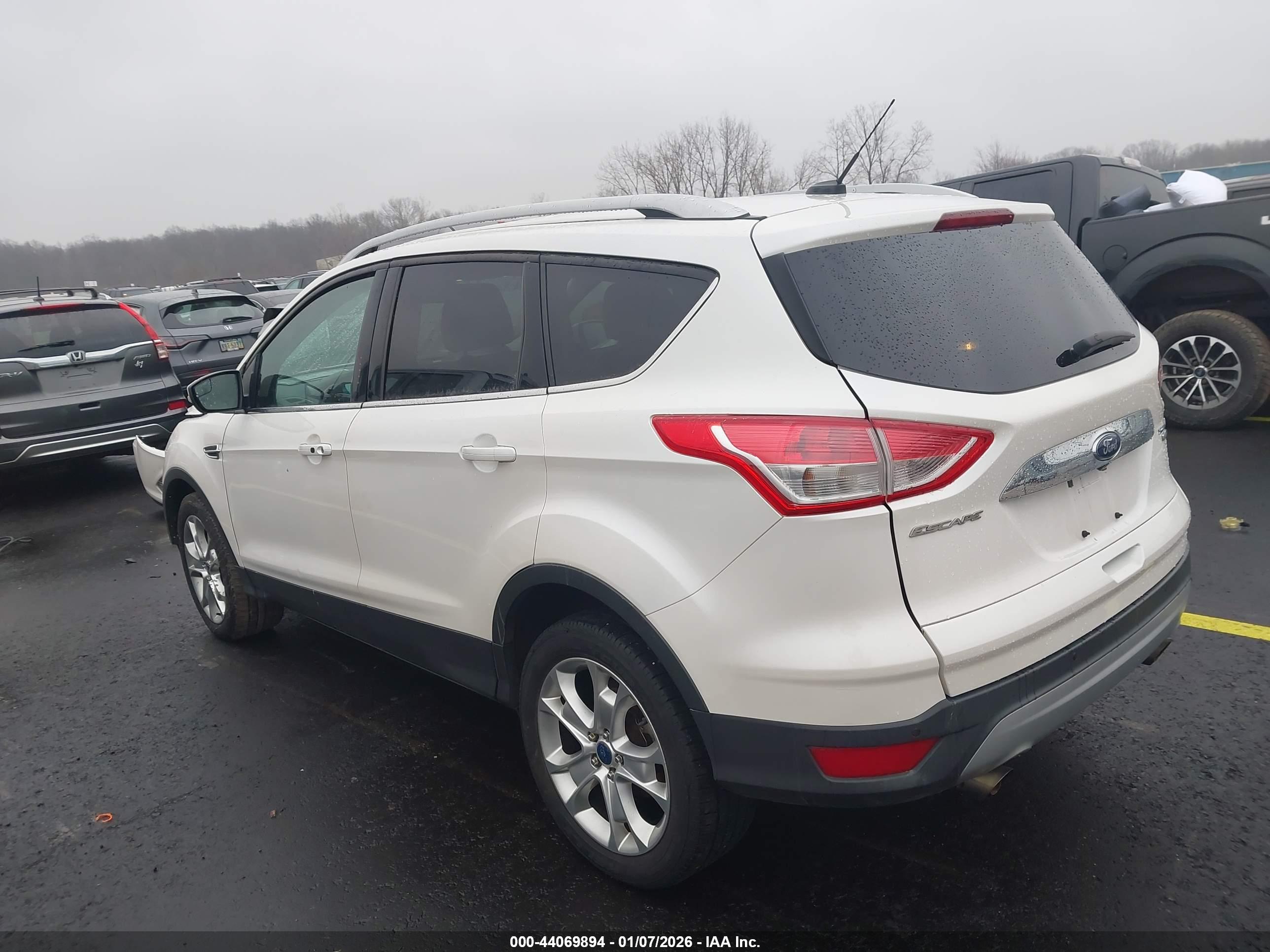 FORD ESCAPE image 3