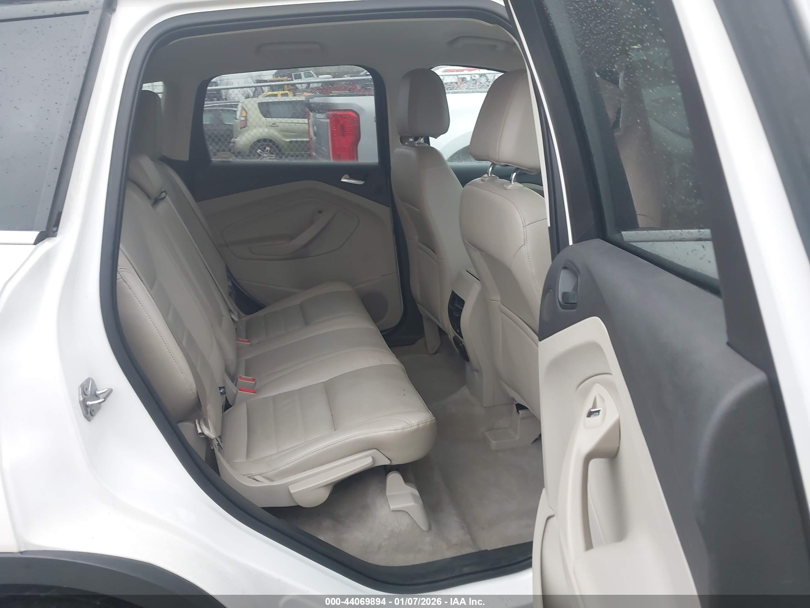 FORD ESCAPE image 8
