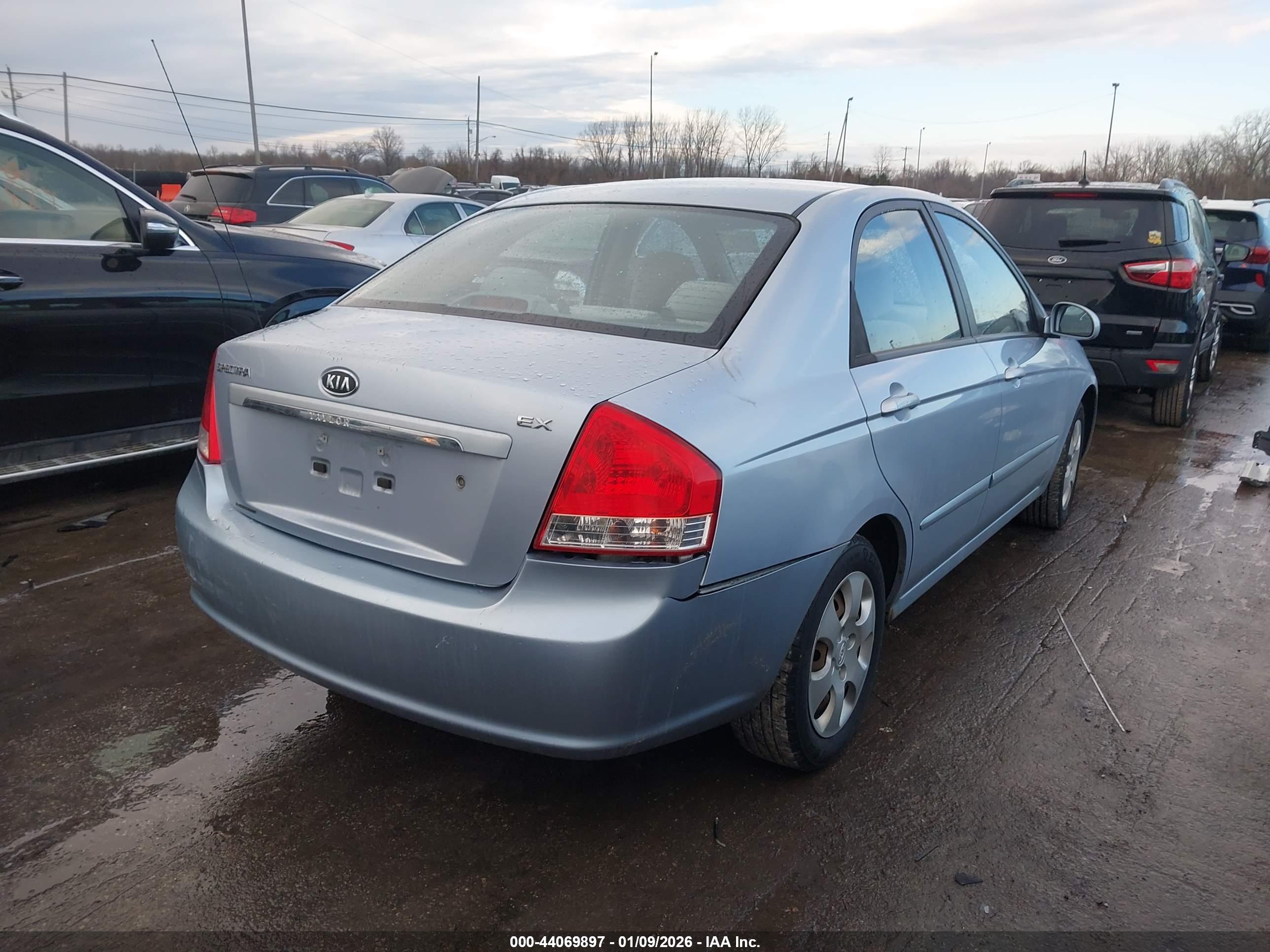 KIA SPECTRA image 4