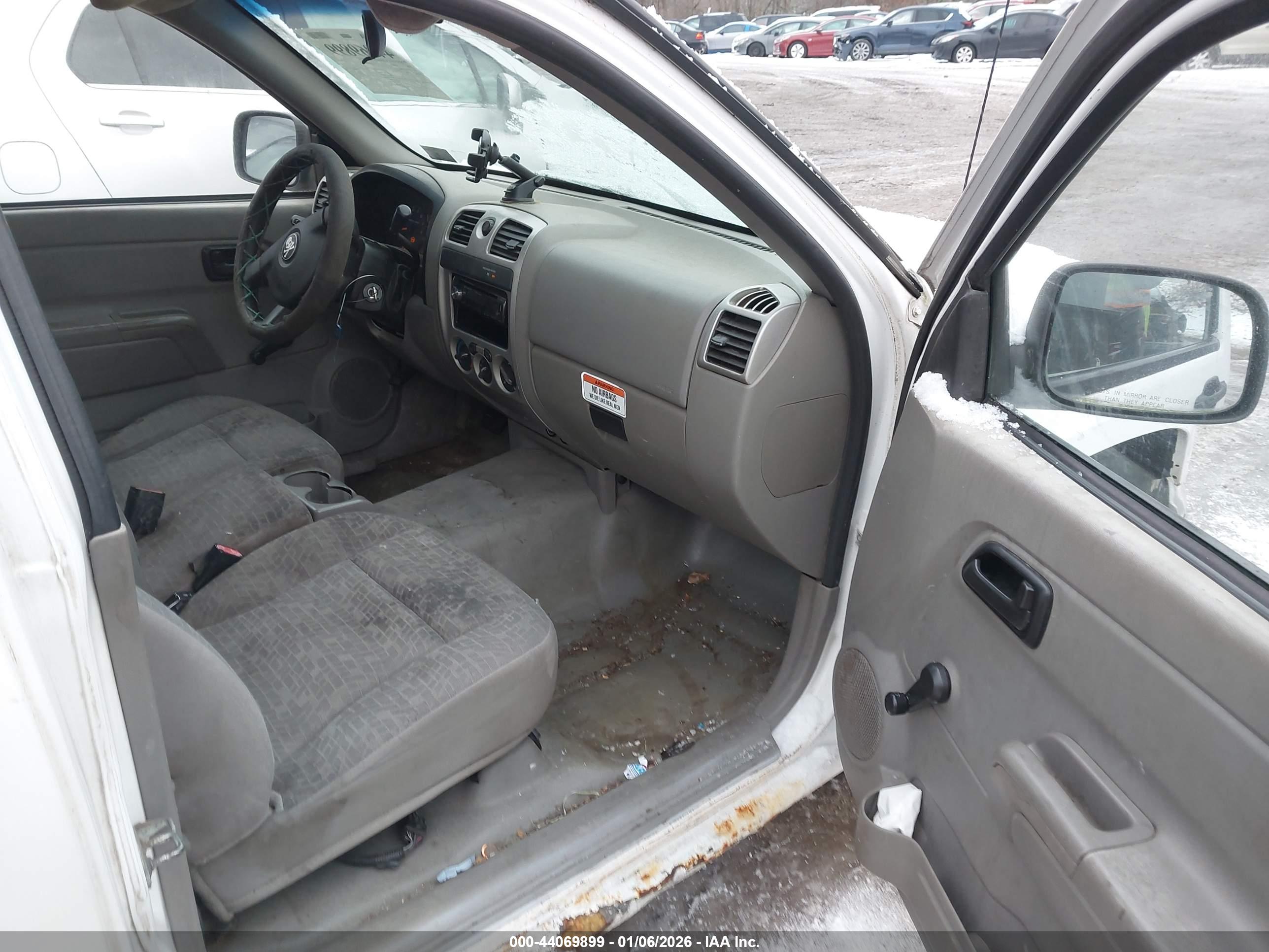GMC CANYON image 5