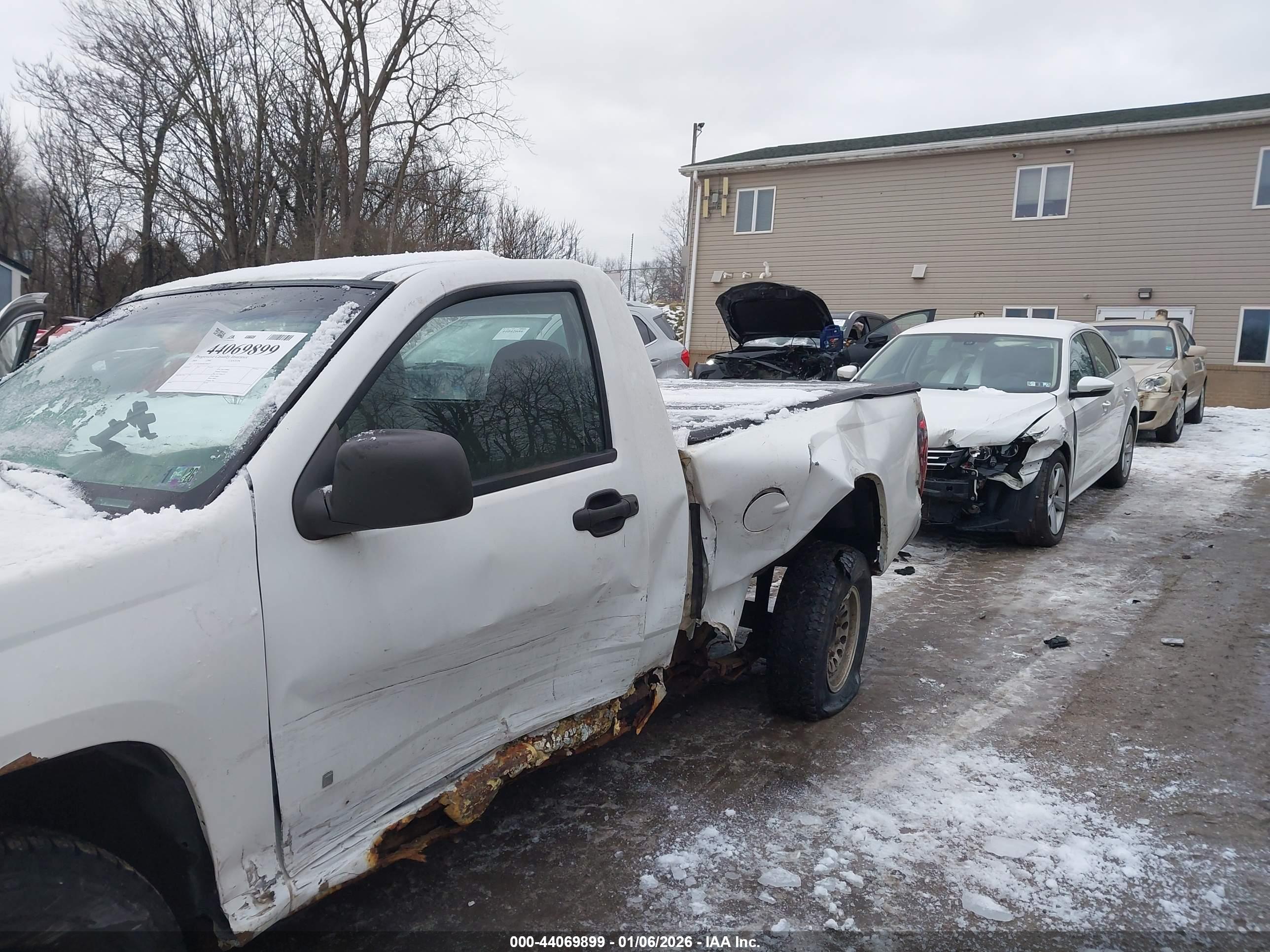 GMC CANYON image 6