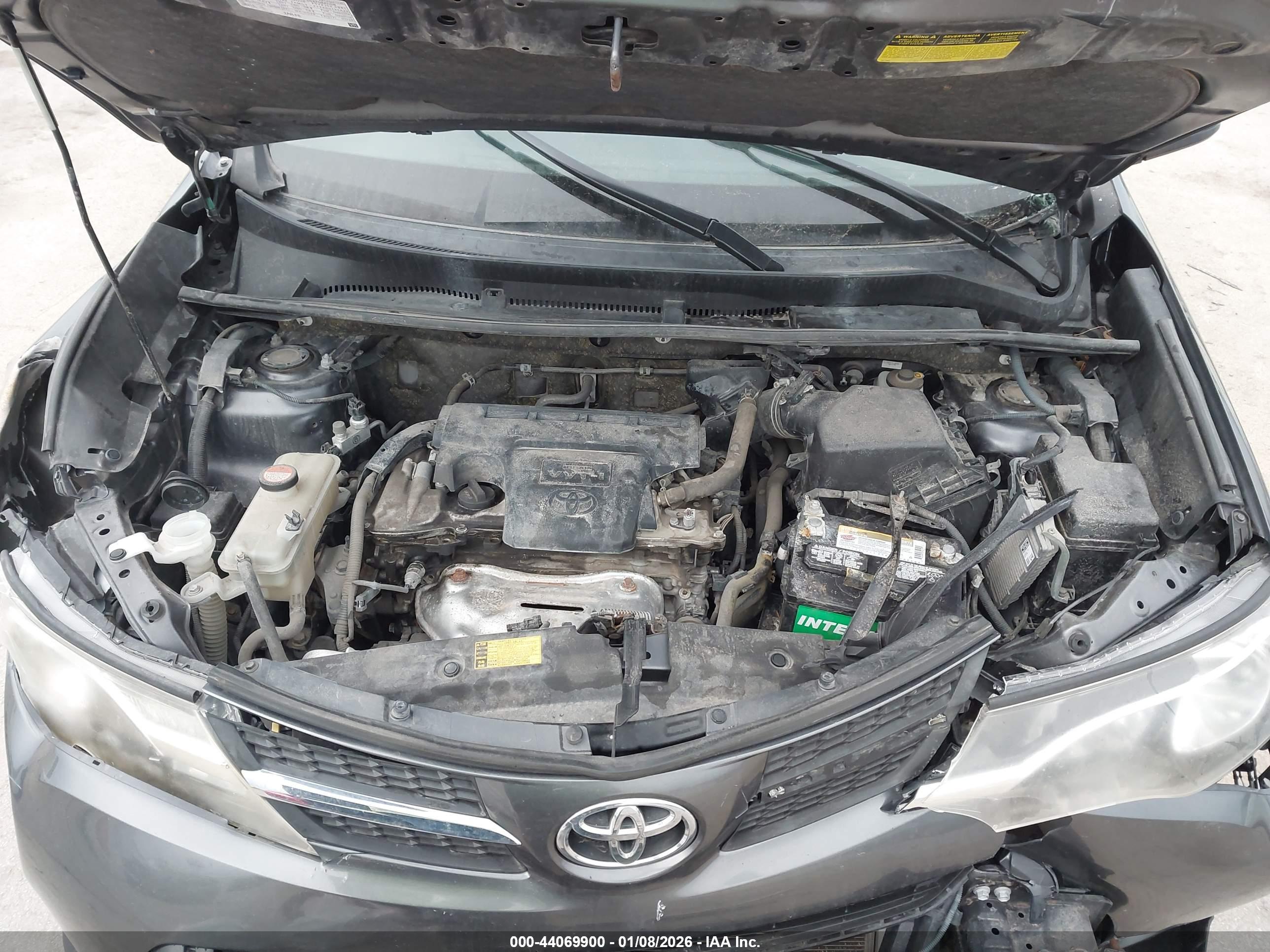 TOYOTA RAV4 image 10