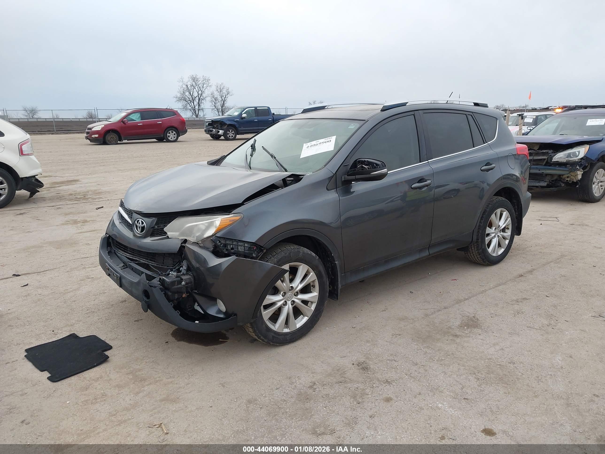 TOYOTA RAV4 image 2