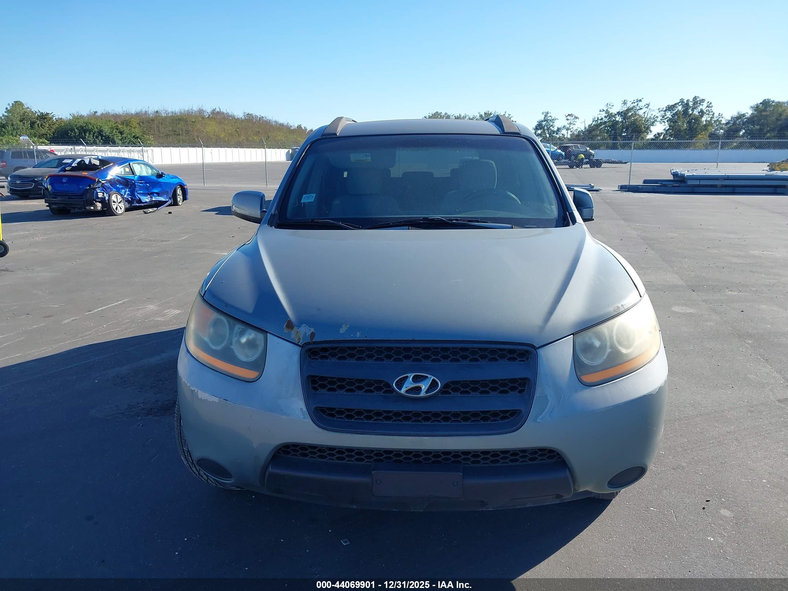 HYUNDAI SANTA image 6