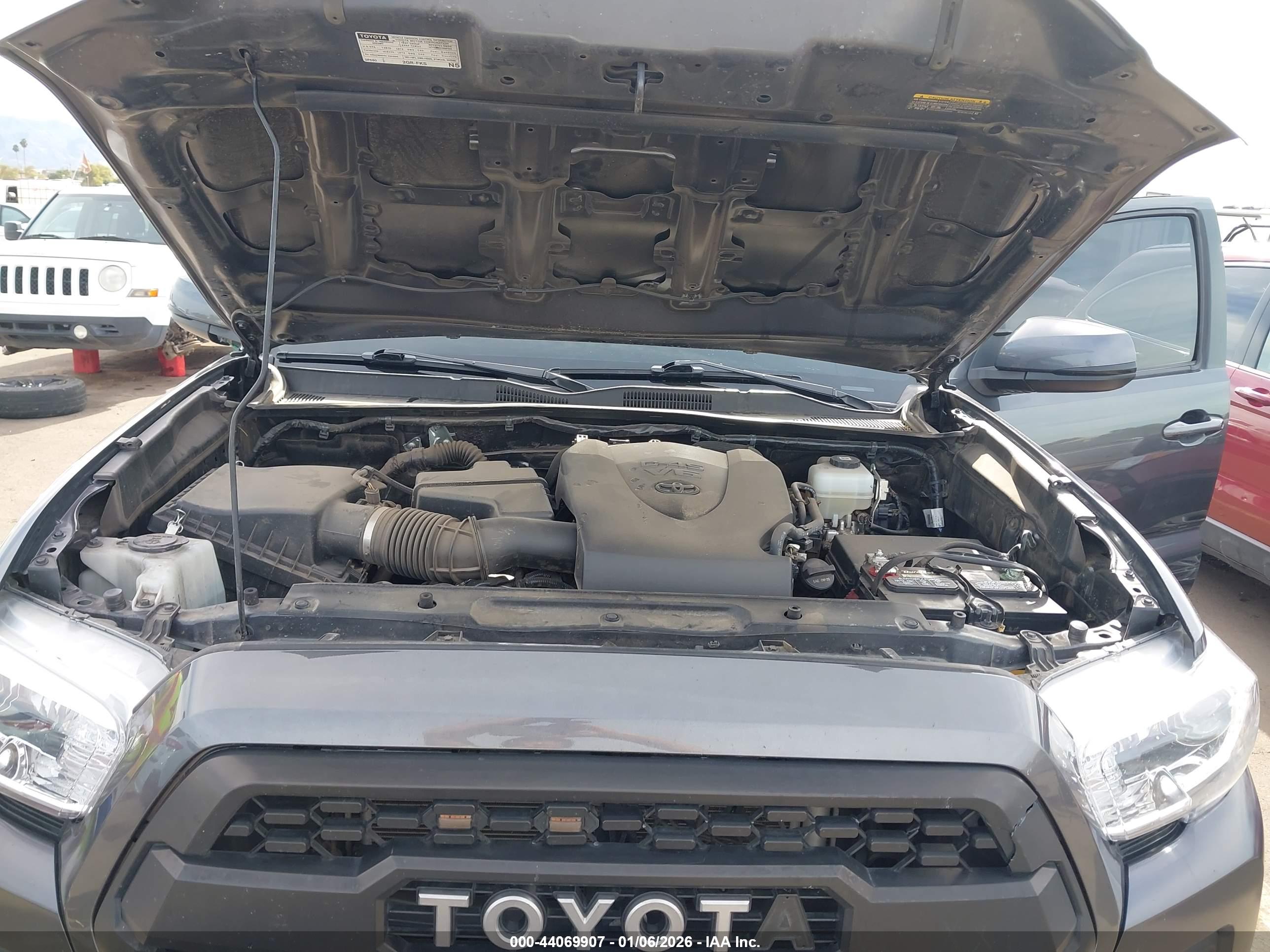 TOYOTA TACOMA image 10