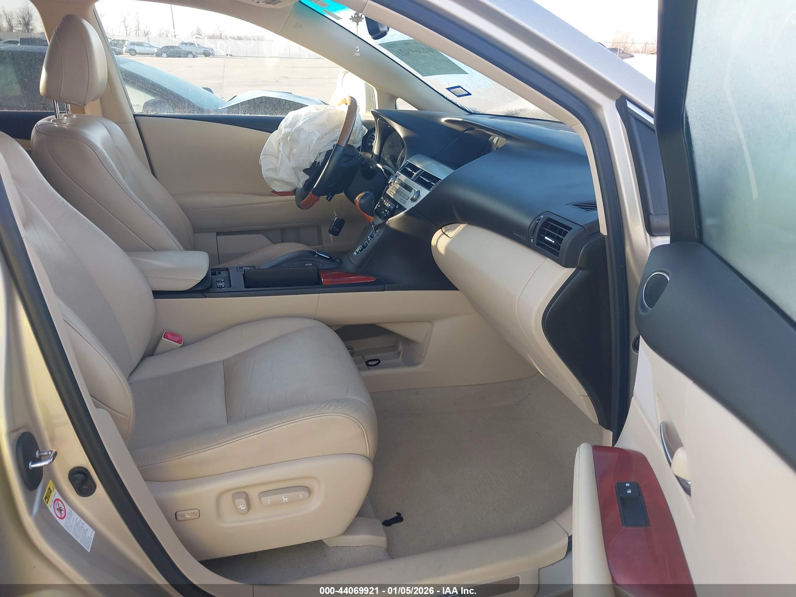 LEXUS RX image 5