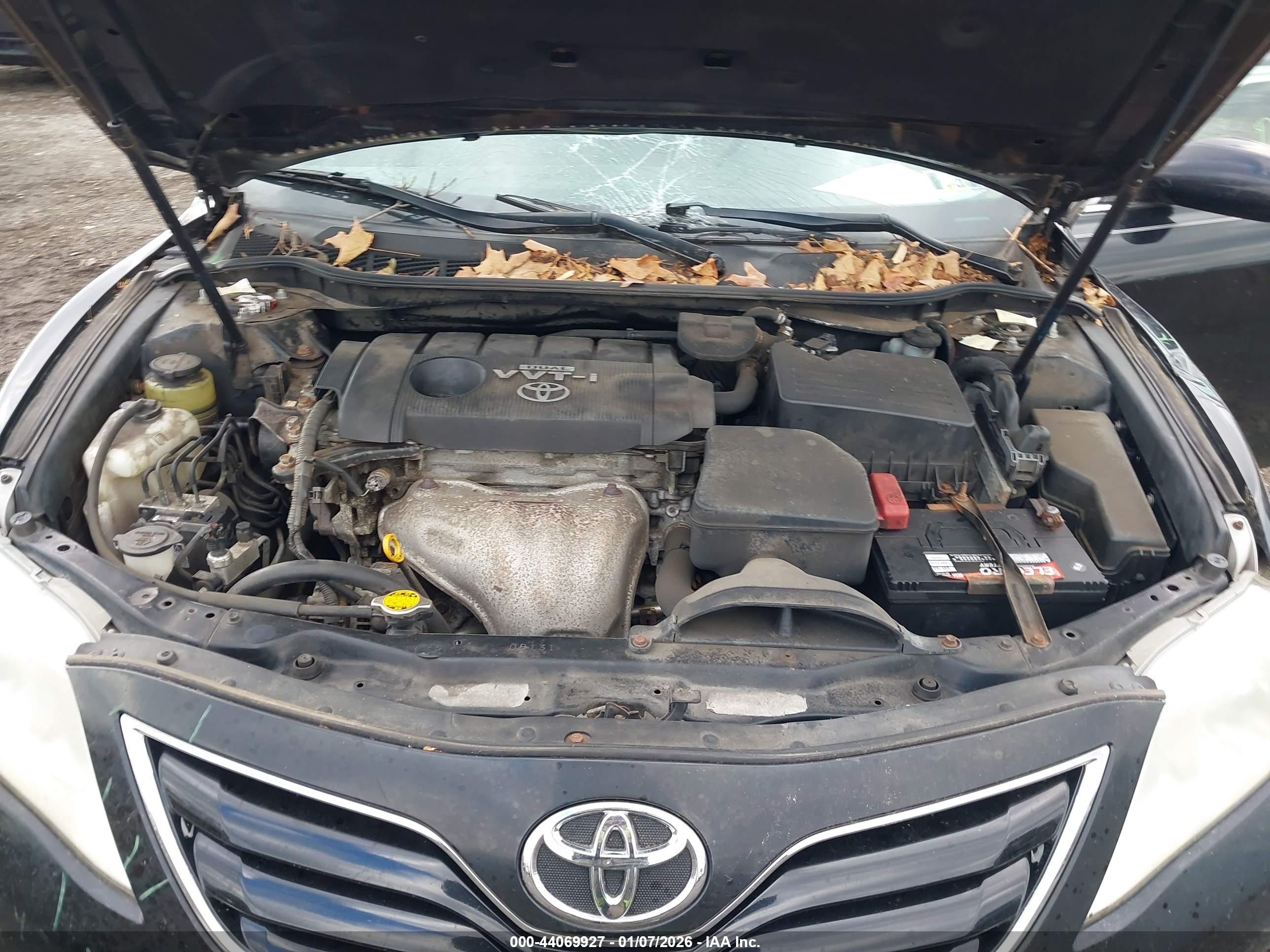TOYOTA CAMRY image 10