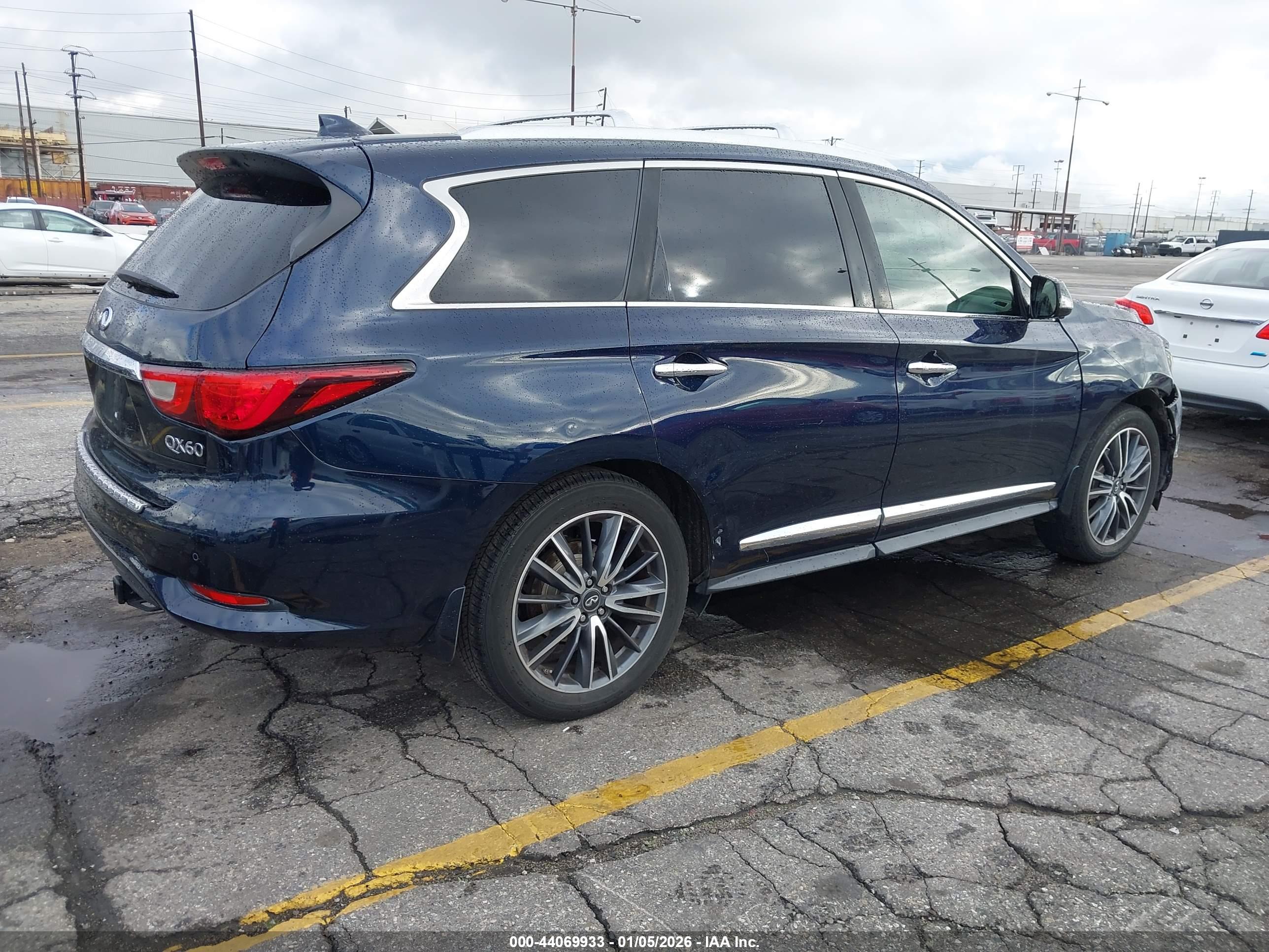 INFINITI QX60 image 4