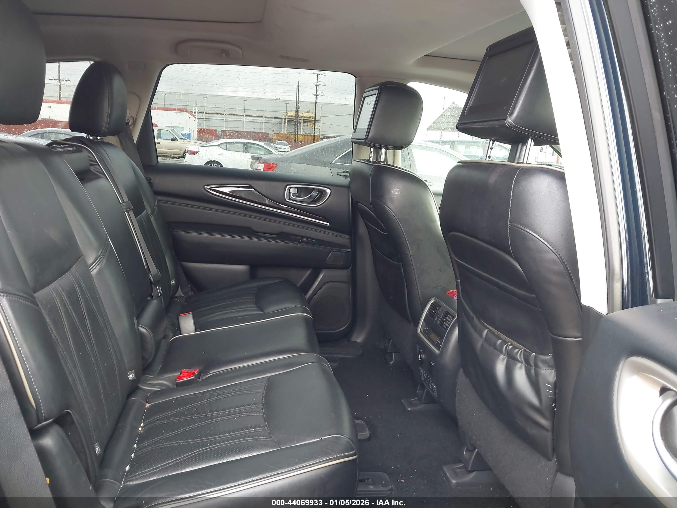 INFINITI QX60 image 8