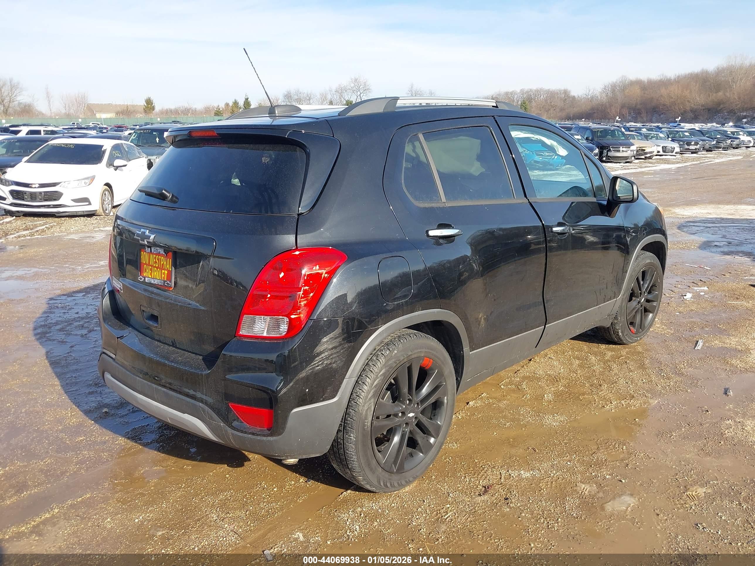 CHEVROLET TRAX image 4