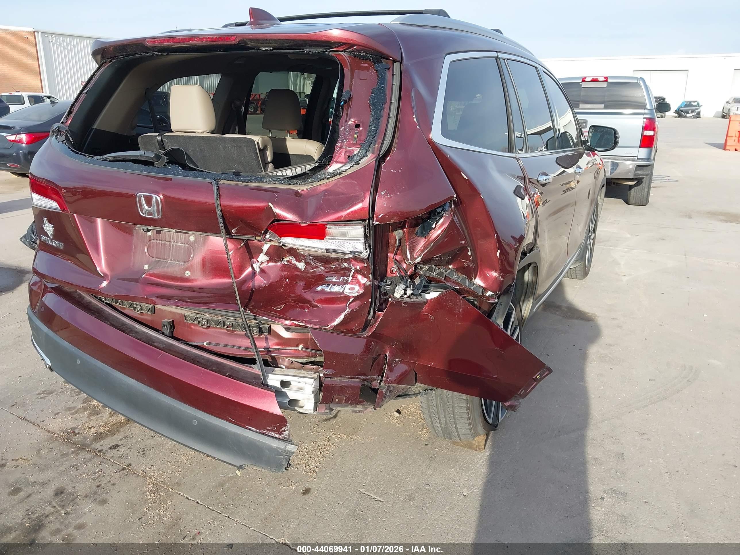 HONDA PILOT image 6