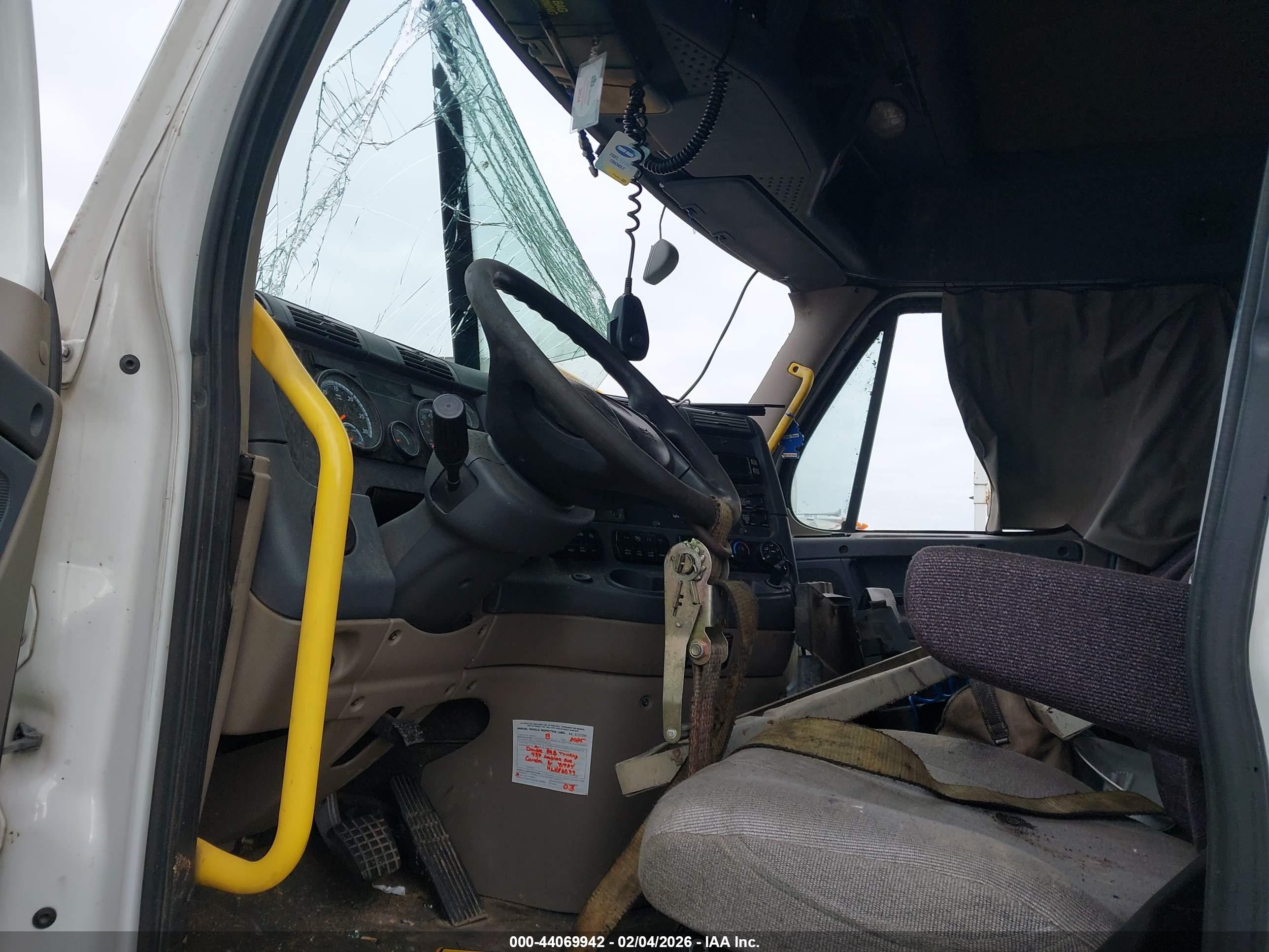 FREIGHTLINER CASCADIA image 5
