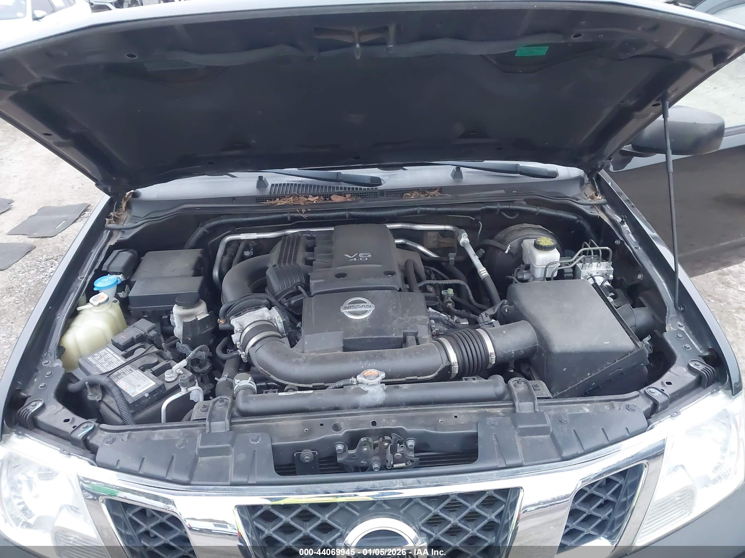 NISSAN FRONTIER image 10