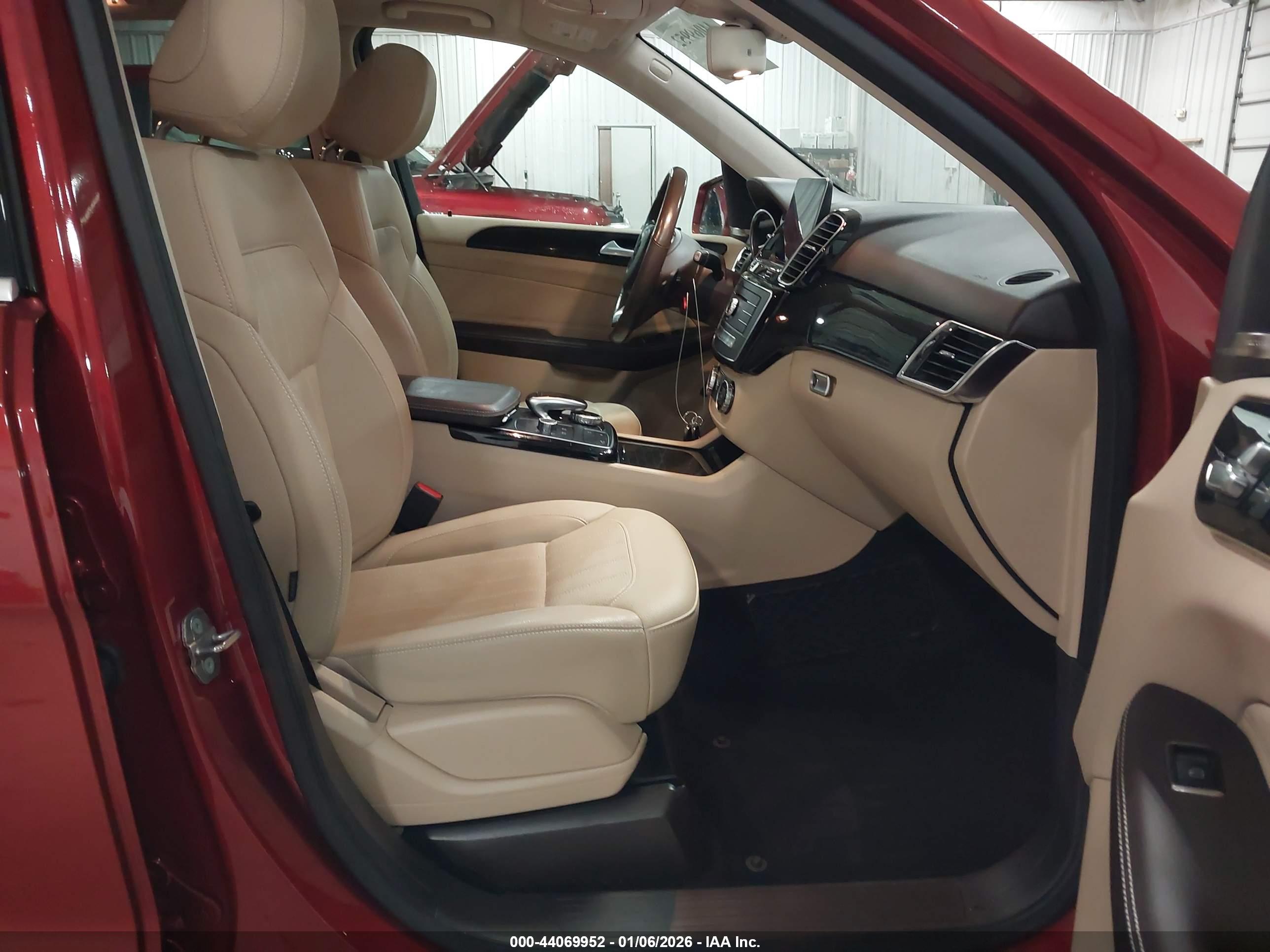 MERCEDES-BENZ GLE image 5