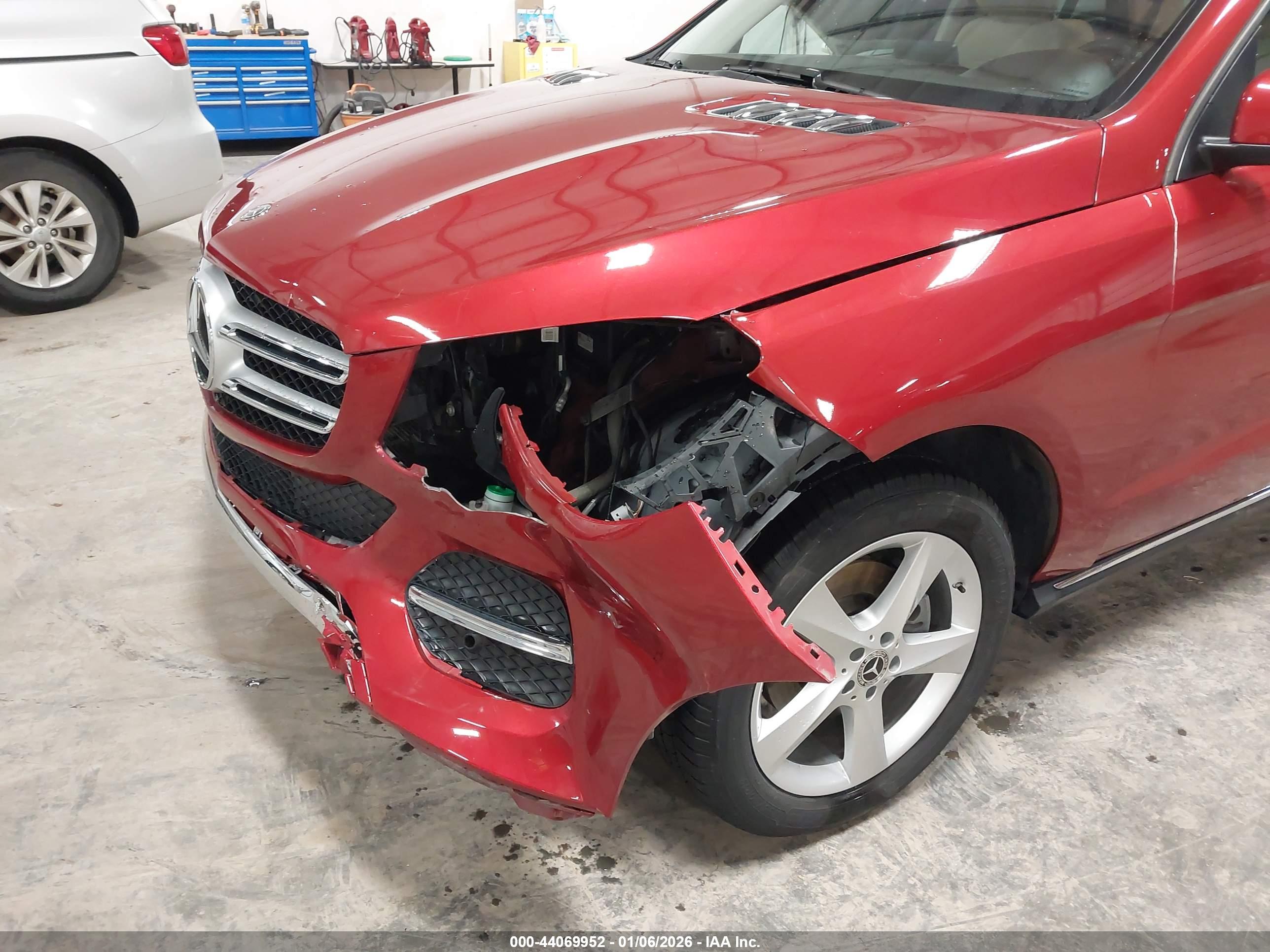MERCEDES-BENZ GLE image 6